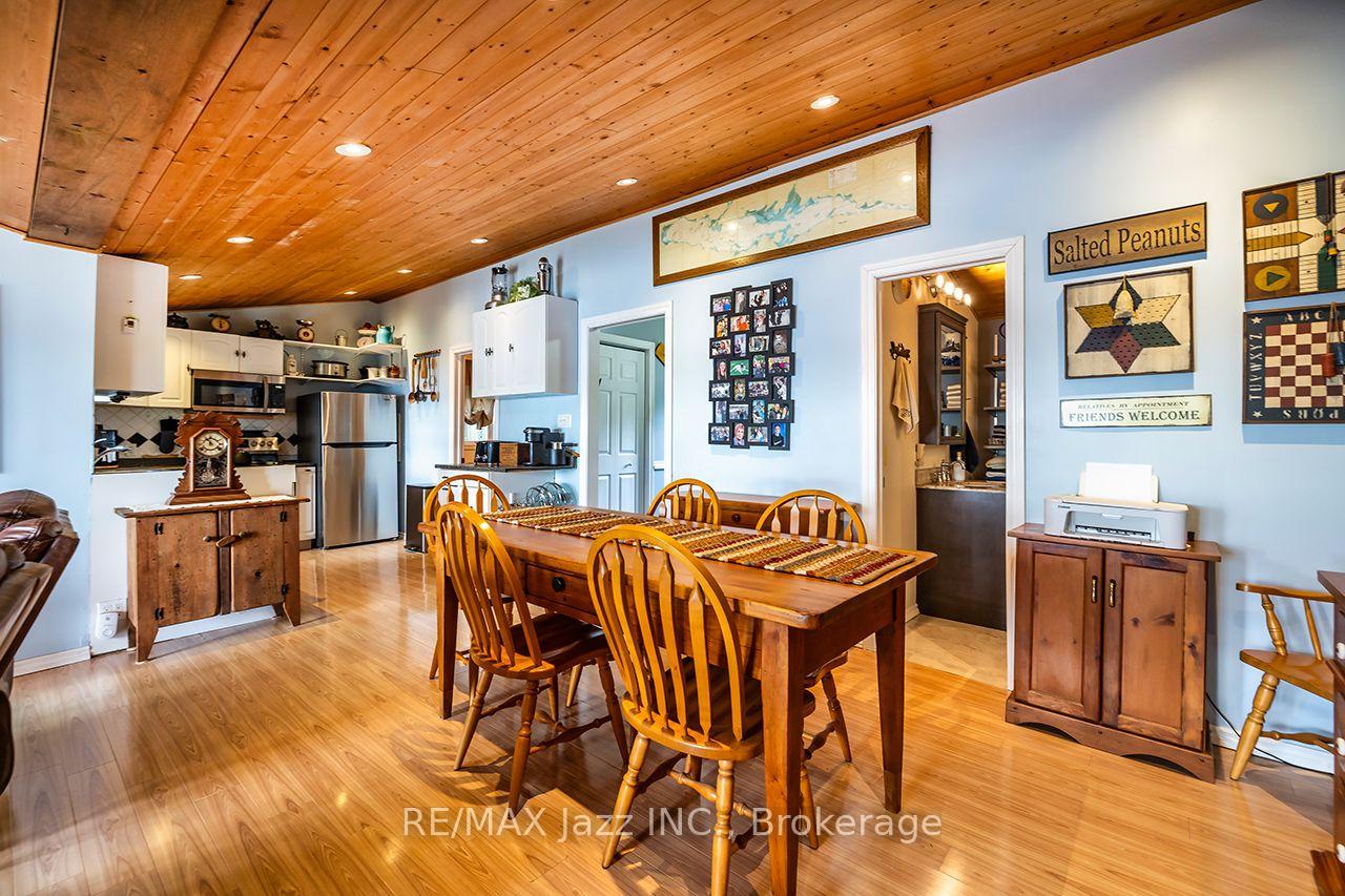 Photo 35 of 923 Silver Leaf Drive, Otonabee-South Monaghan — HOMEH
