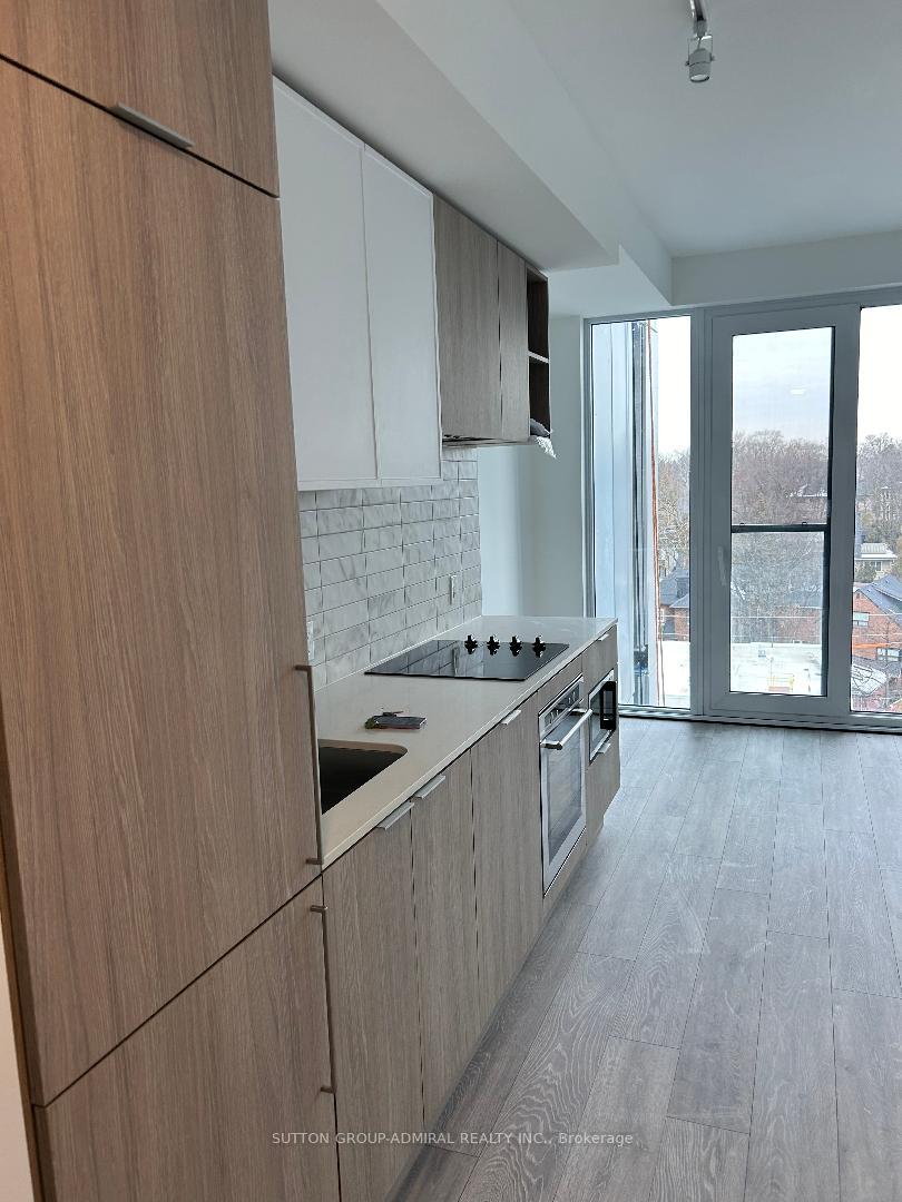 Photo 6 of Unit 917, 2020 Bathurst Street, Toronto, The Annex — HOMEH