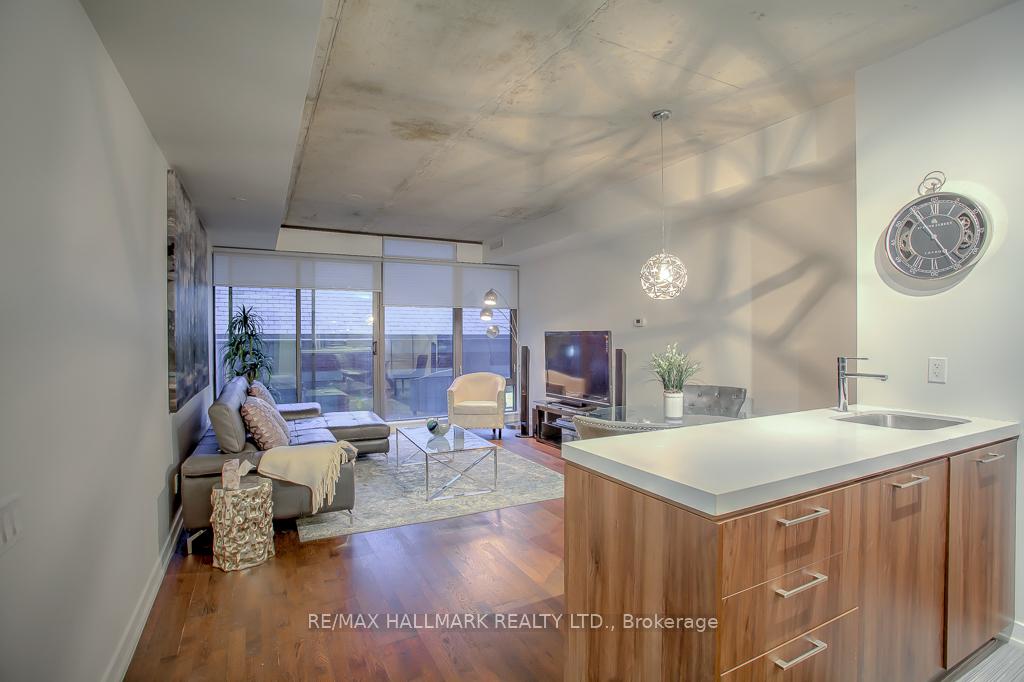 Photo 8 of Unit 419, 560 King Street W, Toronto, Waterfront Communities — HOMEH