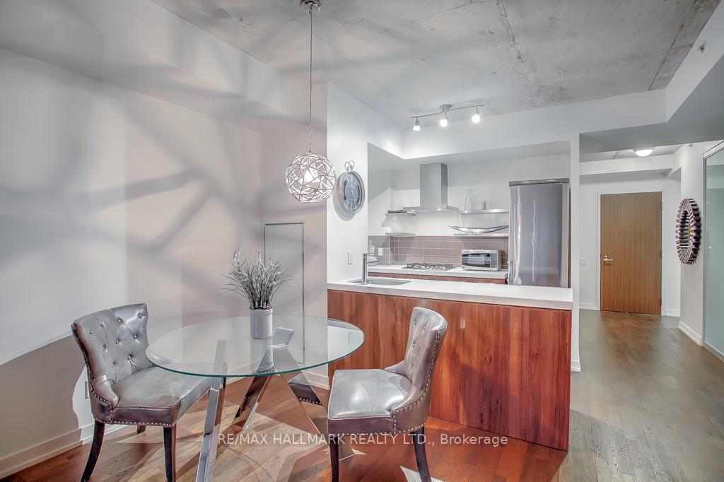 Photo 16 of Unit 419, 560 King Street W, Toronto, Waterfront Communities — HOMEH