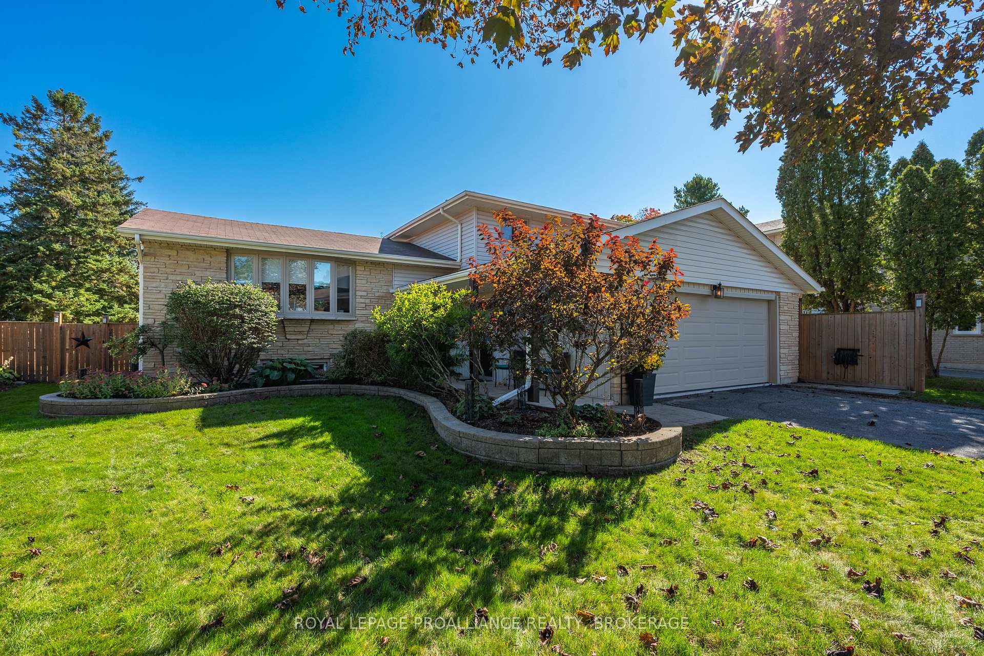 Photo 3 of 79 Seaforth Road, Kingston, West of Sir John A. Blvd — HOMEH