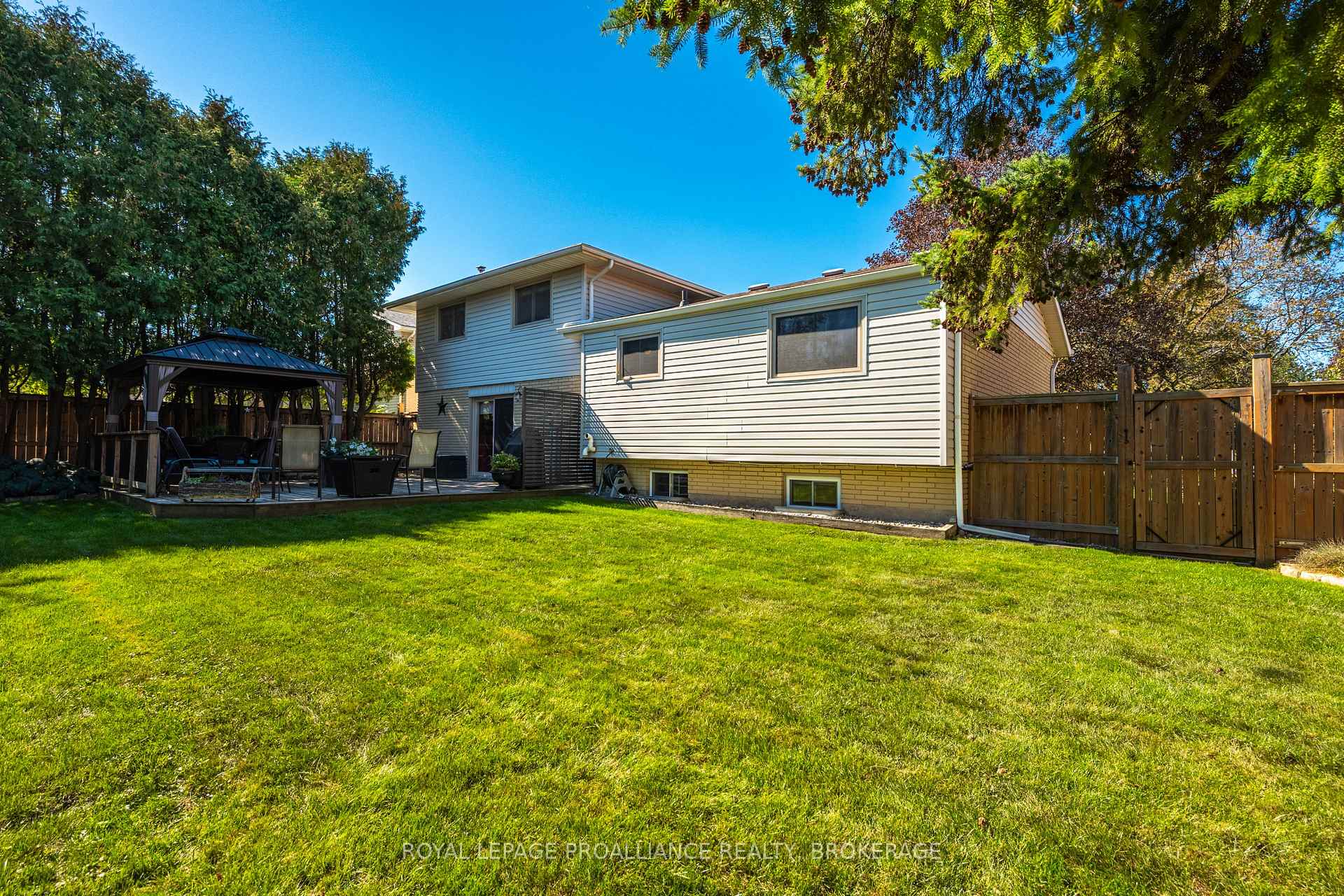 Photo 44 of 79 Seaforth Road, Kingston, West of Sir John A. Blvd — HOMEH