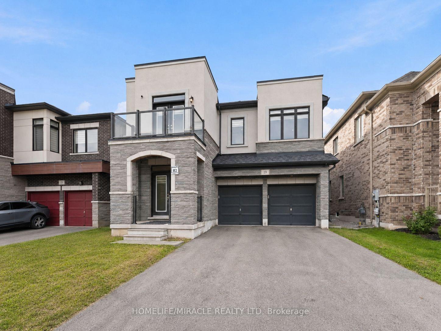Photo 2 of 19 Kenesky Drive, Hamilton, Waterdown — HOMEH