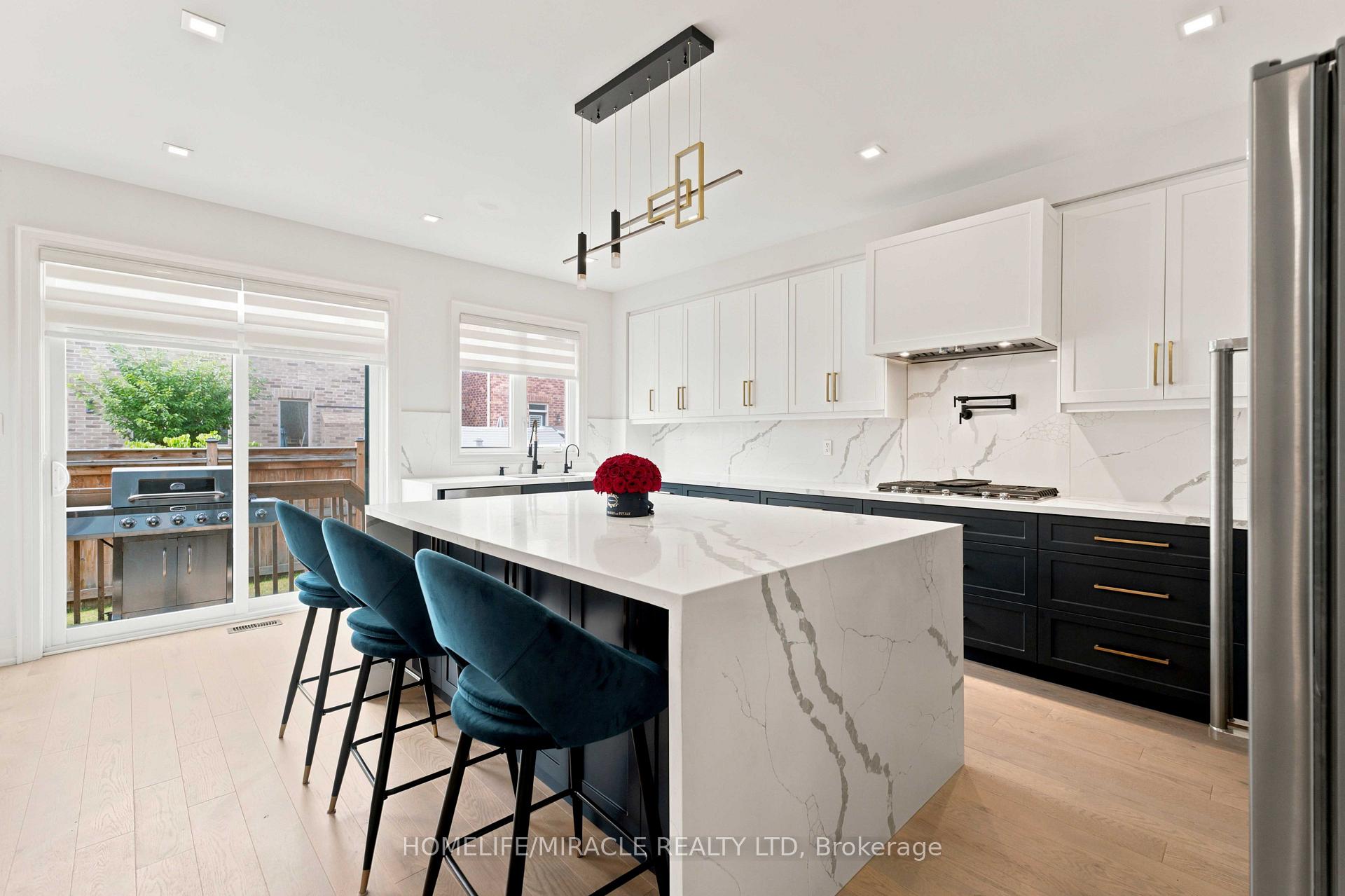 Photo 19 of 19 Kenesky Drive, Hamilton, Waterdown — HOMEH