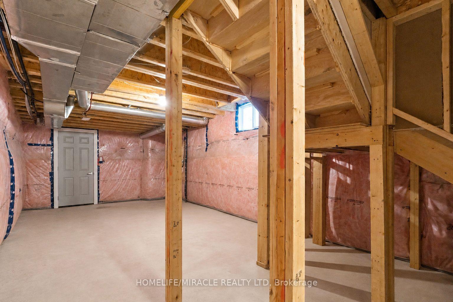 Photo 50 of 19 Kenesky Drive, Hamilton, Waterdown — HOMEH