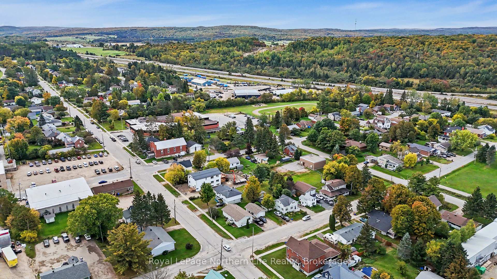 Photo 35 of 83 Memorial Park Drive, Powassan — HOMEH