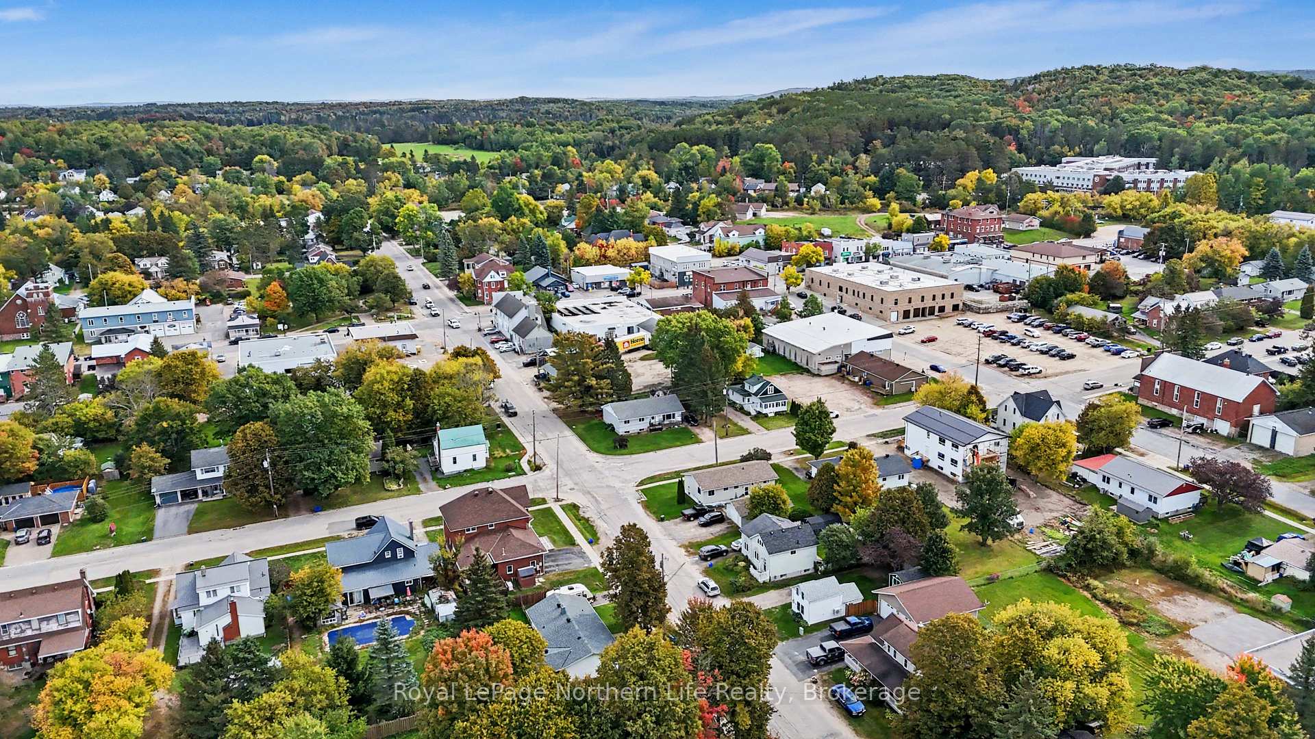 Photo 36 of 83 Memorial Park Drive, Powassan — HOMEH
