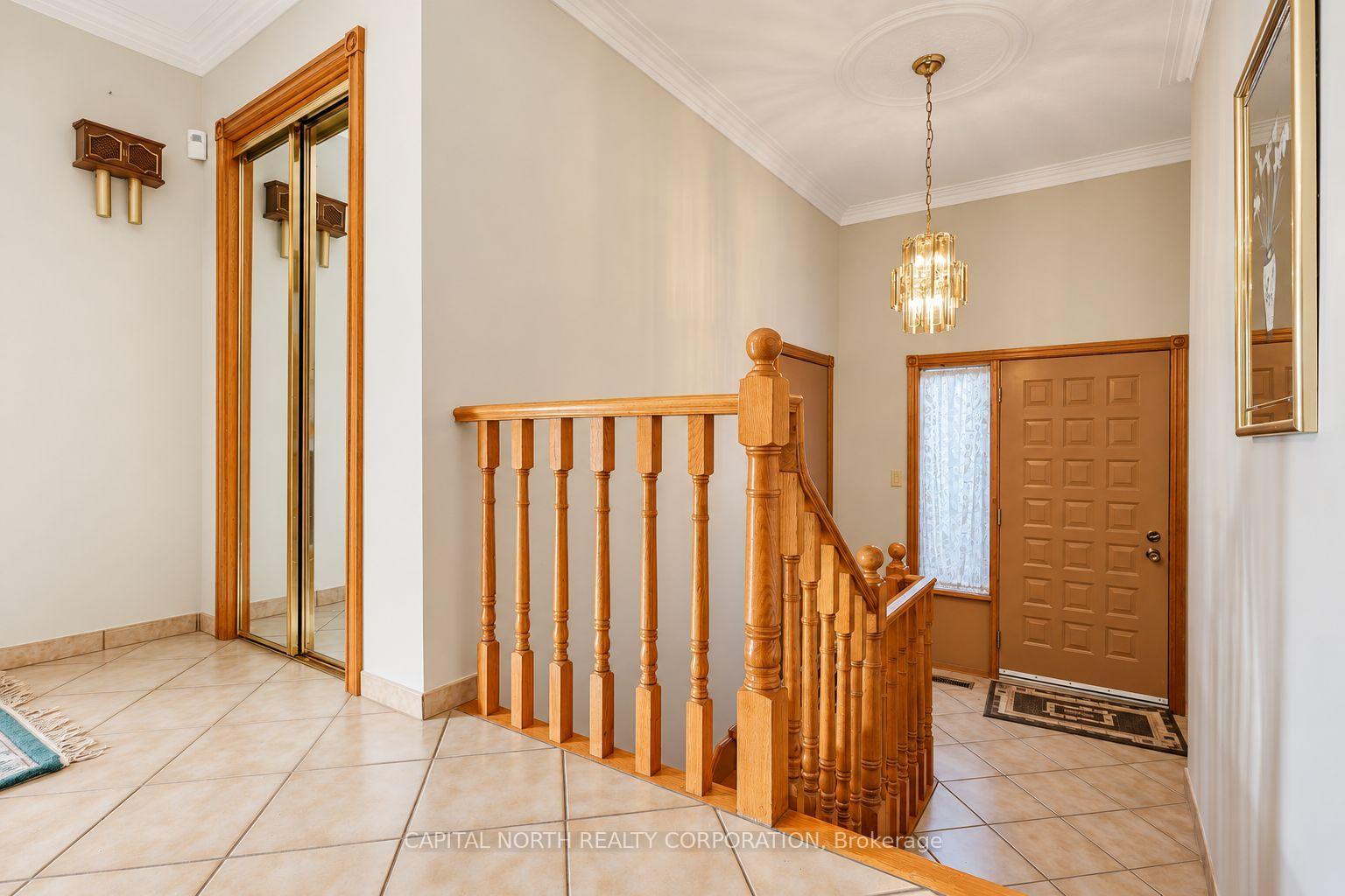 Photo 24 of 30 Cartwright Avenue, North York, Yorkdale-Glen Park — HOMEH