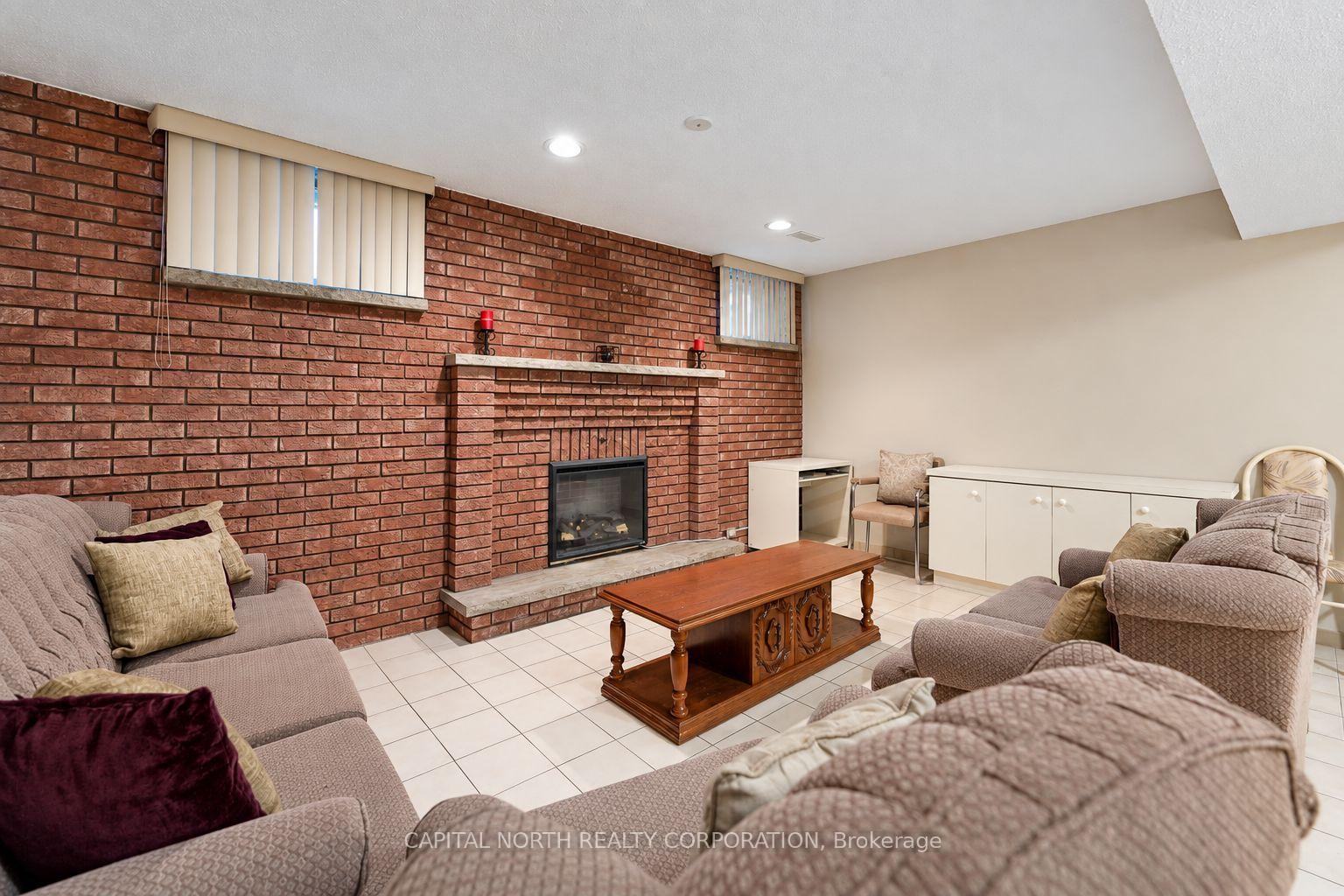 Photo 26 of 30 Cartwright Avenue, North York, Yorkdale-Glen Park — HOMEH