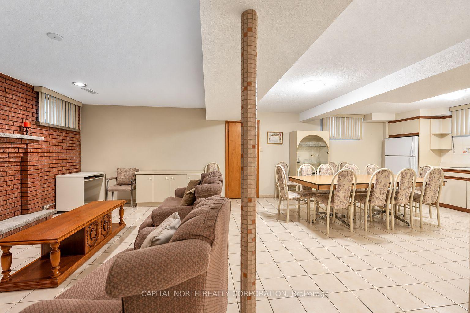 Photo 29 of 30 Cartwright Avenue, North York, Yorkdale-Glen Park — HOMEH