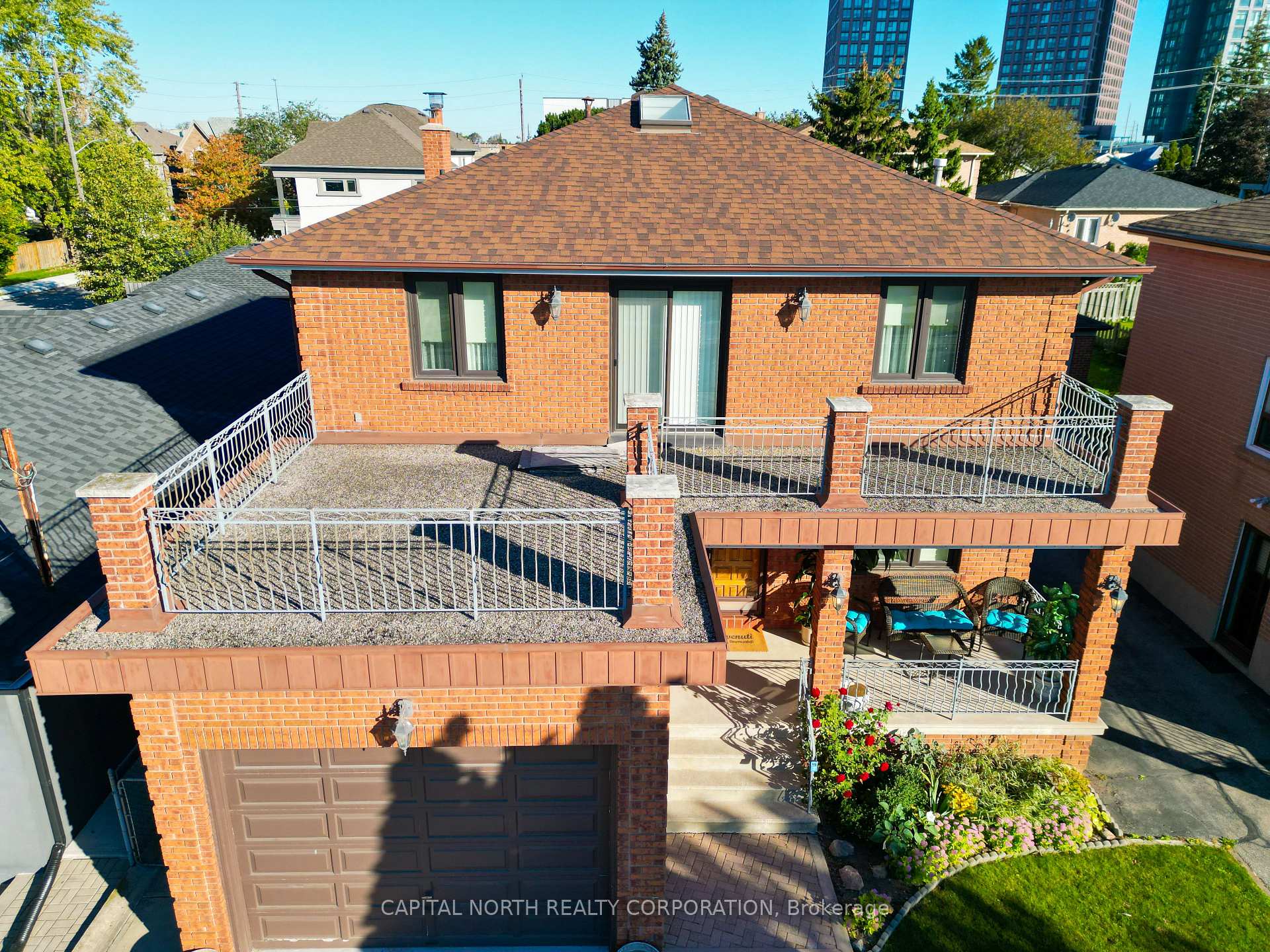 Photo 43 of 30 Cartwright Avenue, North York, Yorkdale-Glen Park — HOMEH