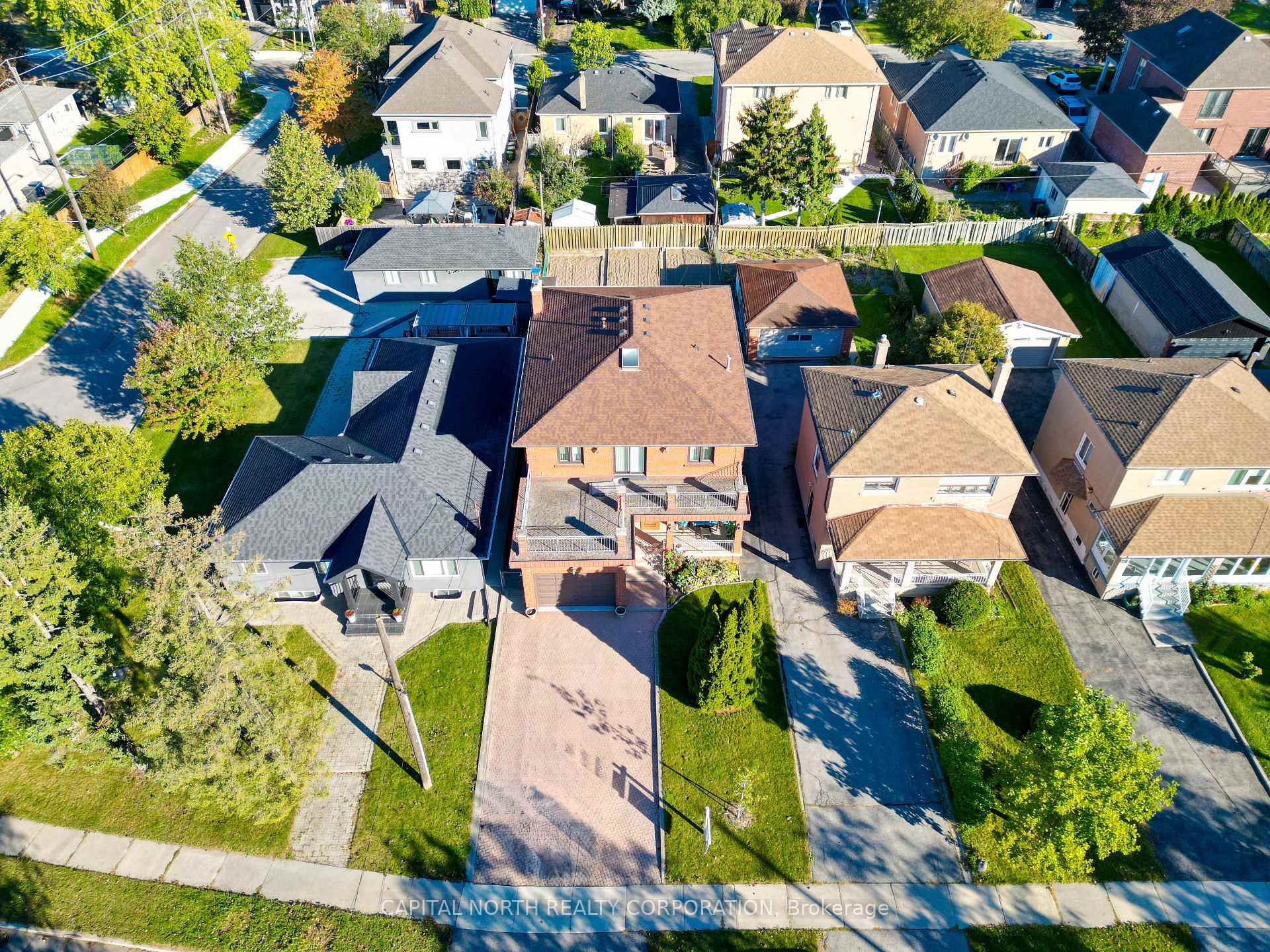 Photo 45 of 30 Cartwright Avenue, North York, Yorkdale-Glen Park — HOMEH