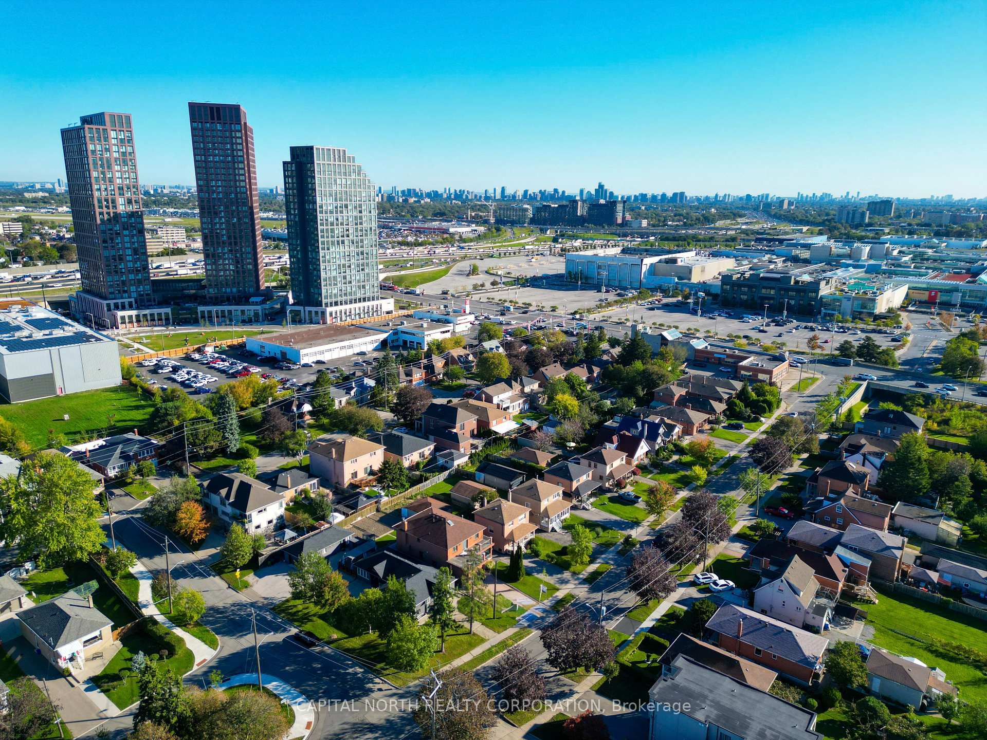 Photo 46 of 30 Cartwright Avenue, North York, Yorkdale-Glen Park — HOMEH