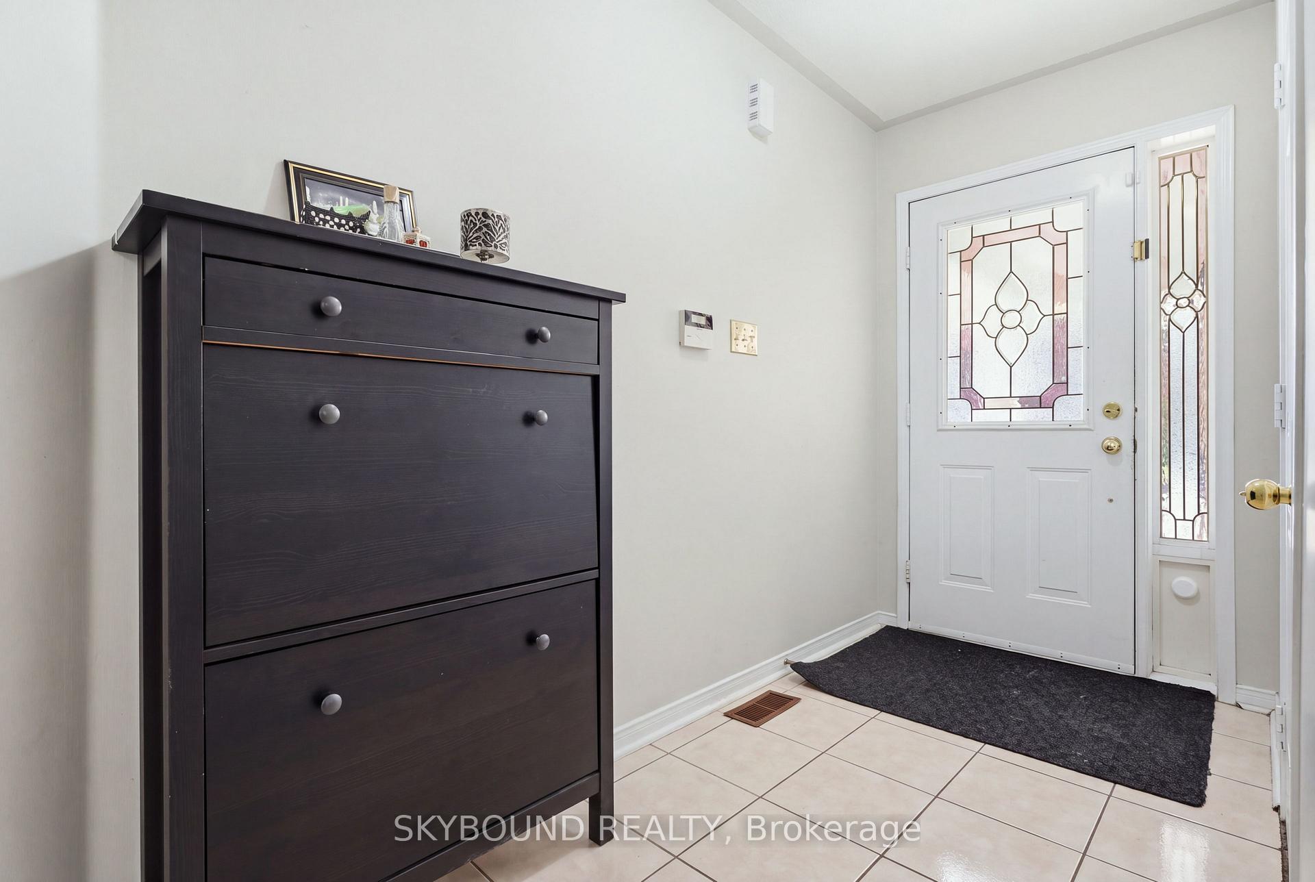 Photo 5 of 7419 Magistrate Terrace, Mississauga, Meadowvale Village — HOMEH