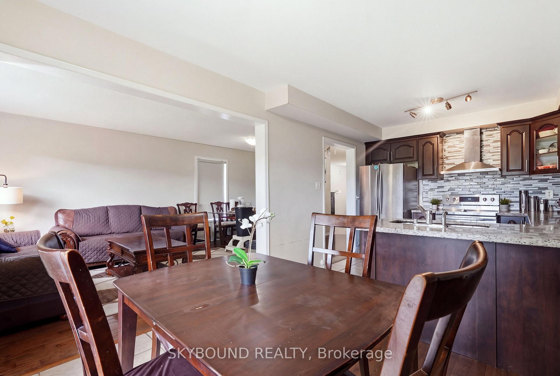 Photo 13 of 7419 Magistrate Terrace, Mississauga, Meadowvale Village — HOMEH