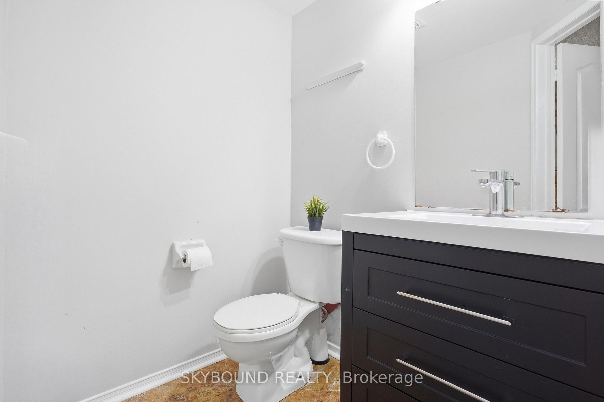 Photo 14 of 7419 Magistrate Terrace, Mississauga, Meadowvale Village — HOMEH