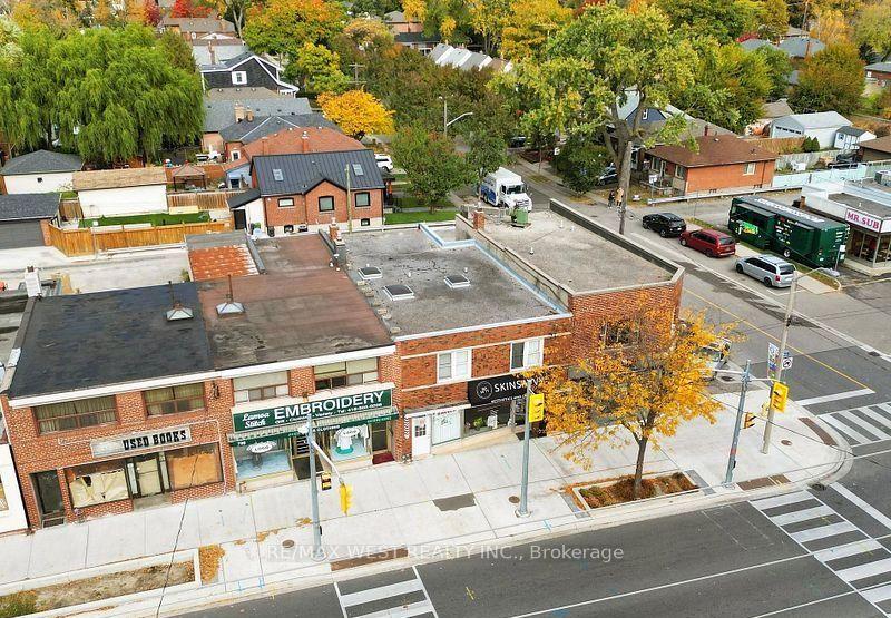 Photo of 708 The Queensway