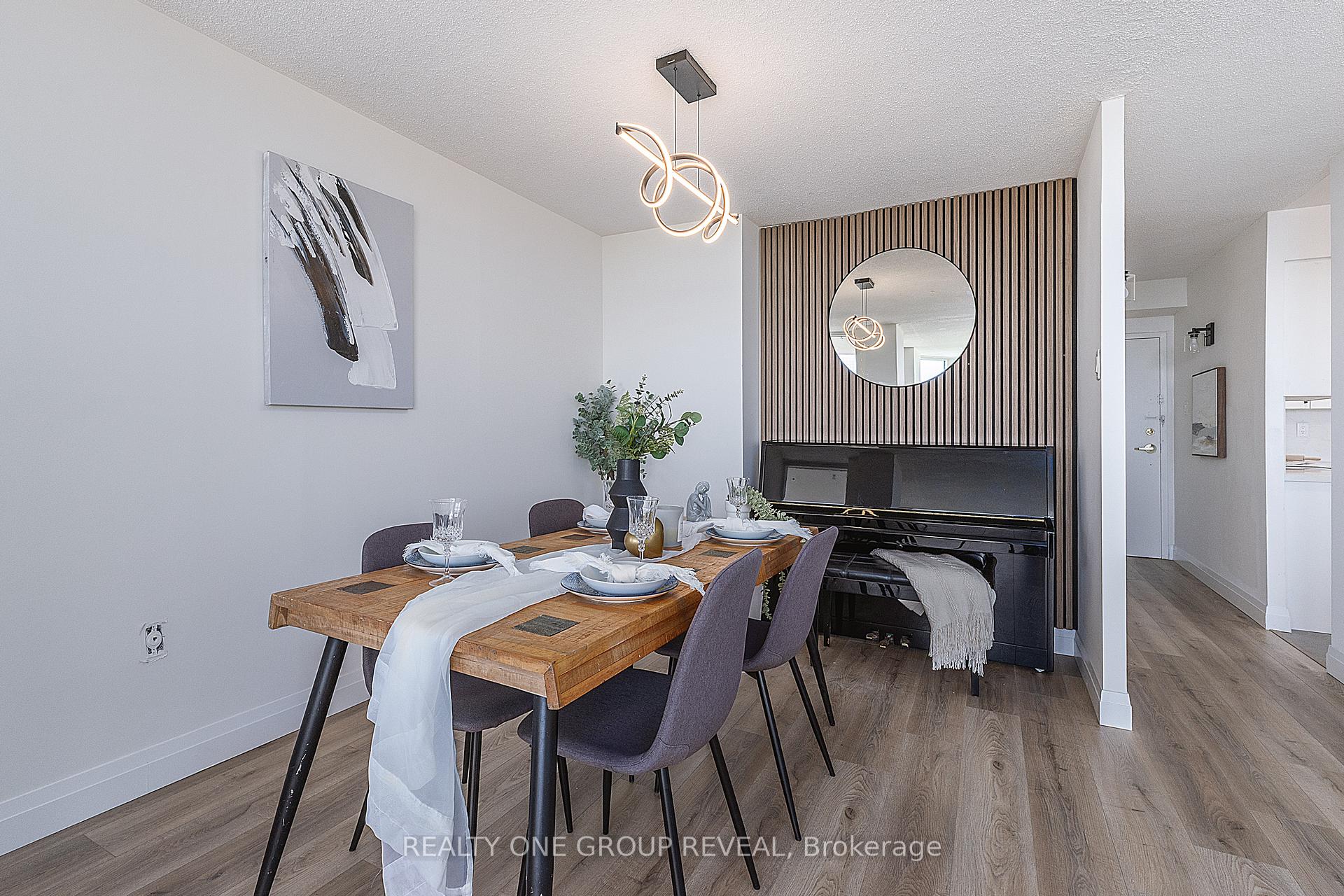 Photo 2 of Unit 1509, 121 Ling Road, Scarborough, West Hill — HOMEH