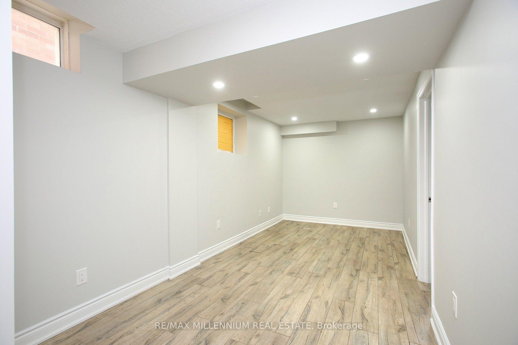 Photo 22 of 19 Tanasi Road, Brampton, Credit Valley — HOMEH