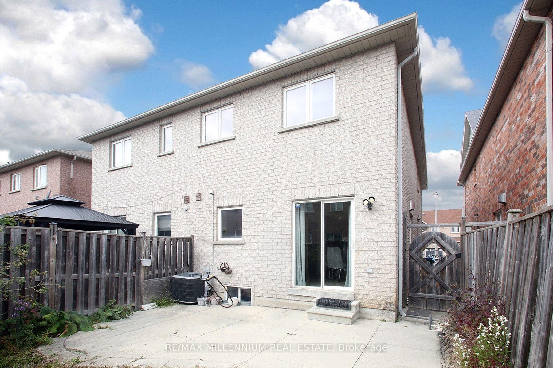Photo 28 of 19 Tanasi Road, Brampton, Credit Valley — HOMEH