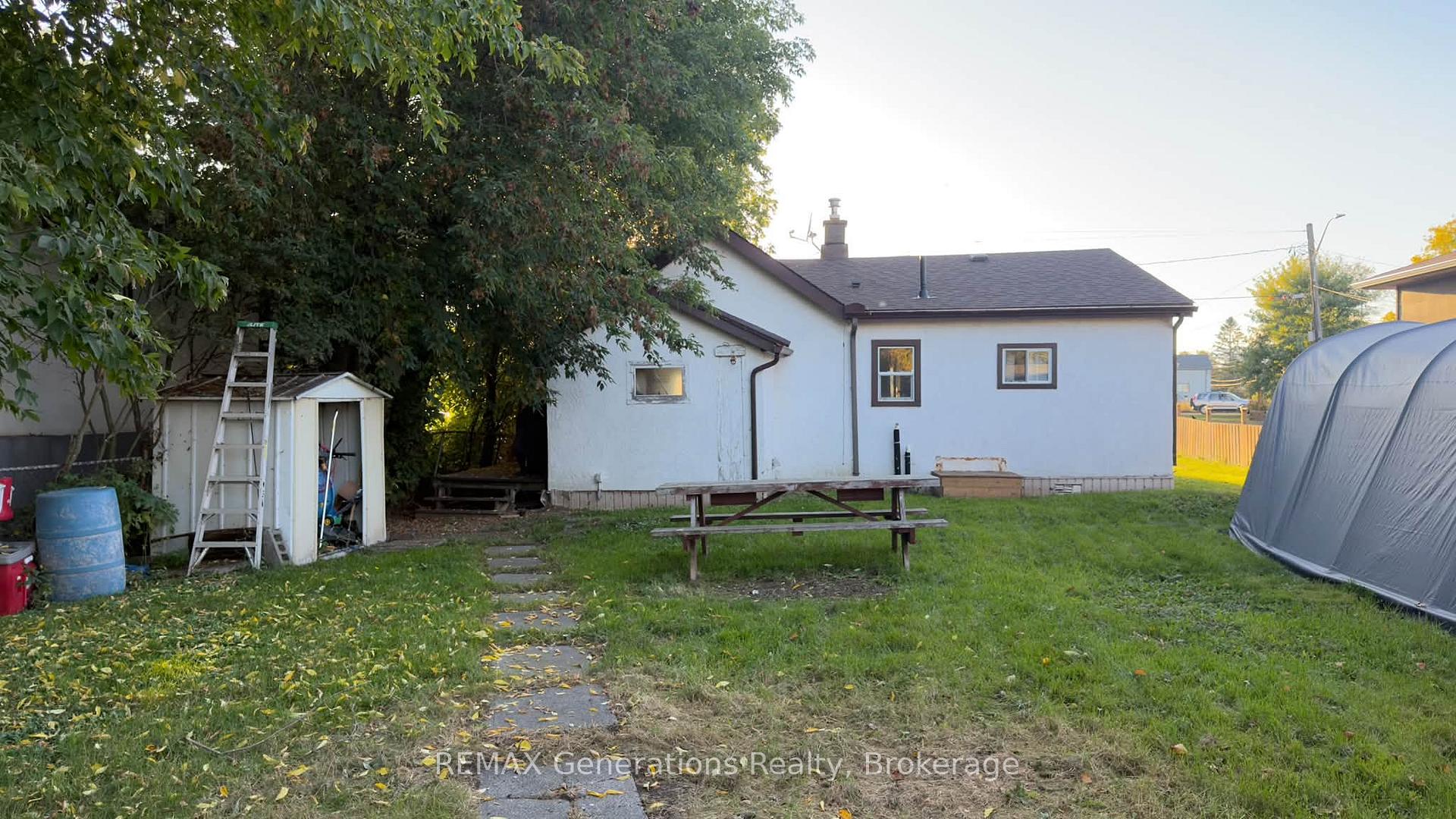 Photo 4 of 503 High Street S, Thunder Bay, Court / Cumberland — HOMEH