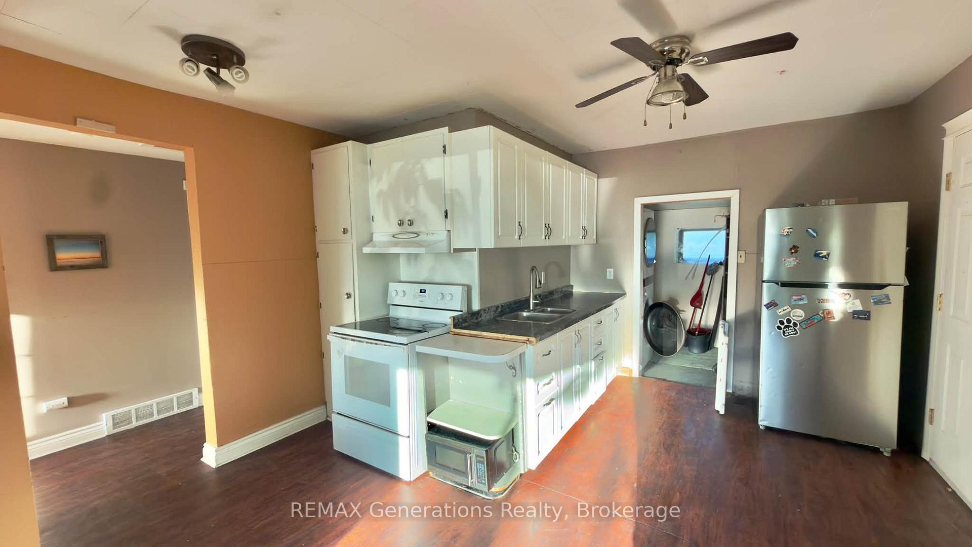 Photo 15 of 503 High Street S, Thunder Bay, Court / Cumberland — HOMEH