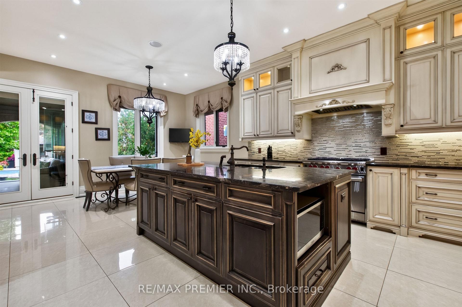 Photo 8 of 243 Rumble Avenue, Richmond Hill, Mill Pond — HOMEH