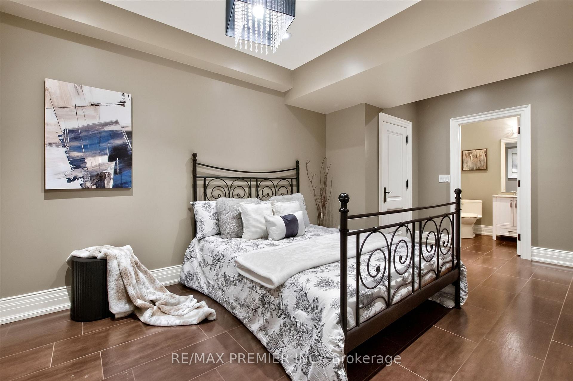 Photo 23 of 243 Rumble Avenue, Richmond Hill, Mill Pond — HOMEH