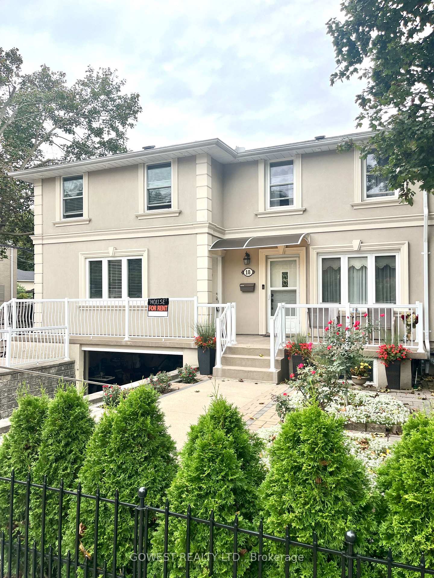 Photo 1 of Unit 2, 18 Varsity Road, Toronto, Lambton Baby Point — HOMEH