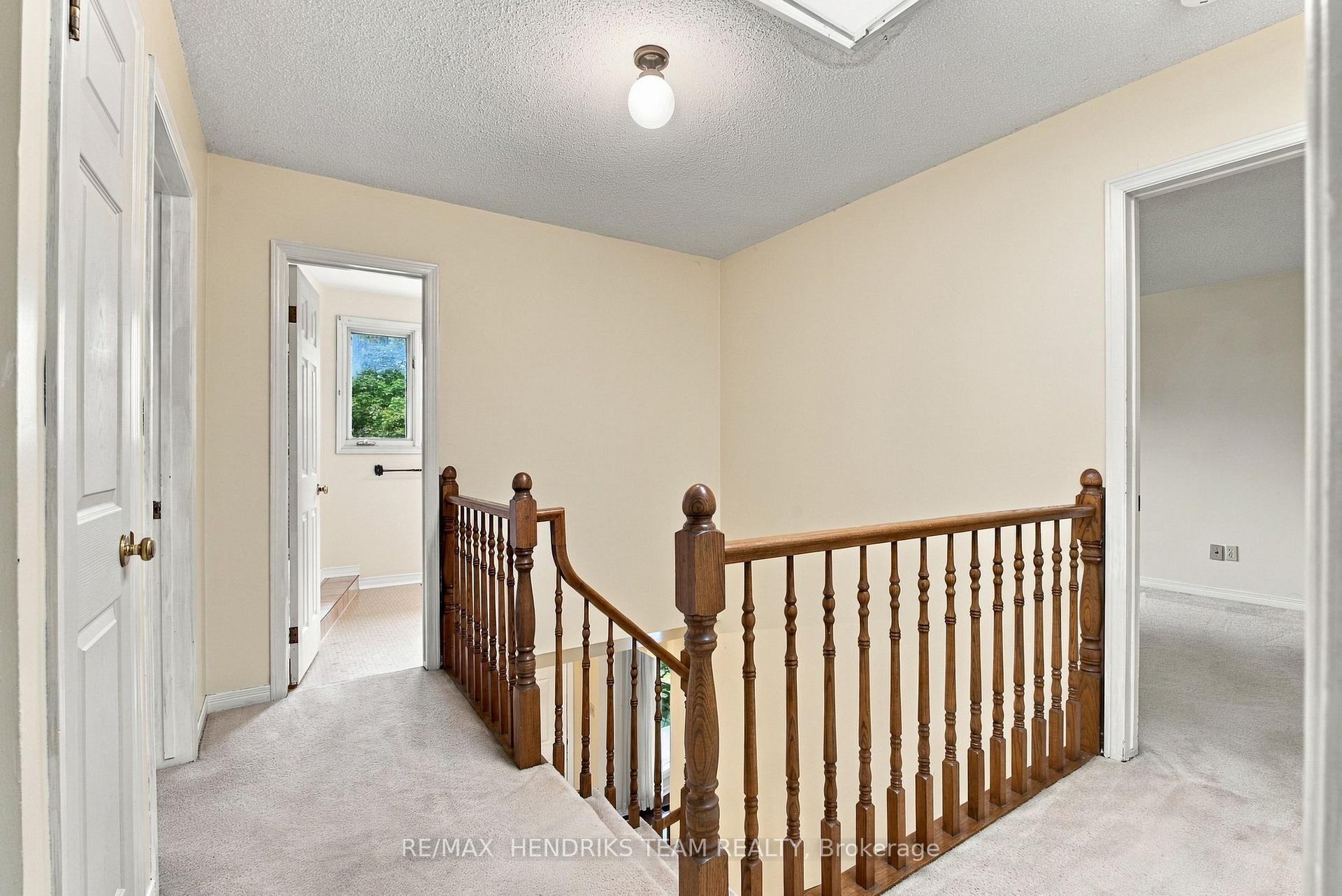 Photo 20 of 17 Farmington Drive, St. Catharines, Grapeview — HOMEH
