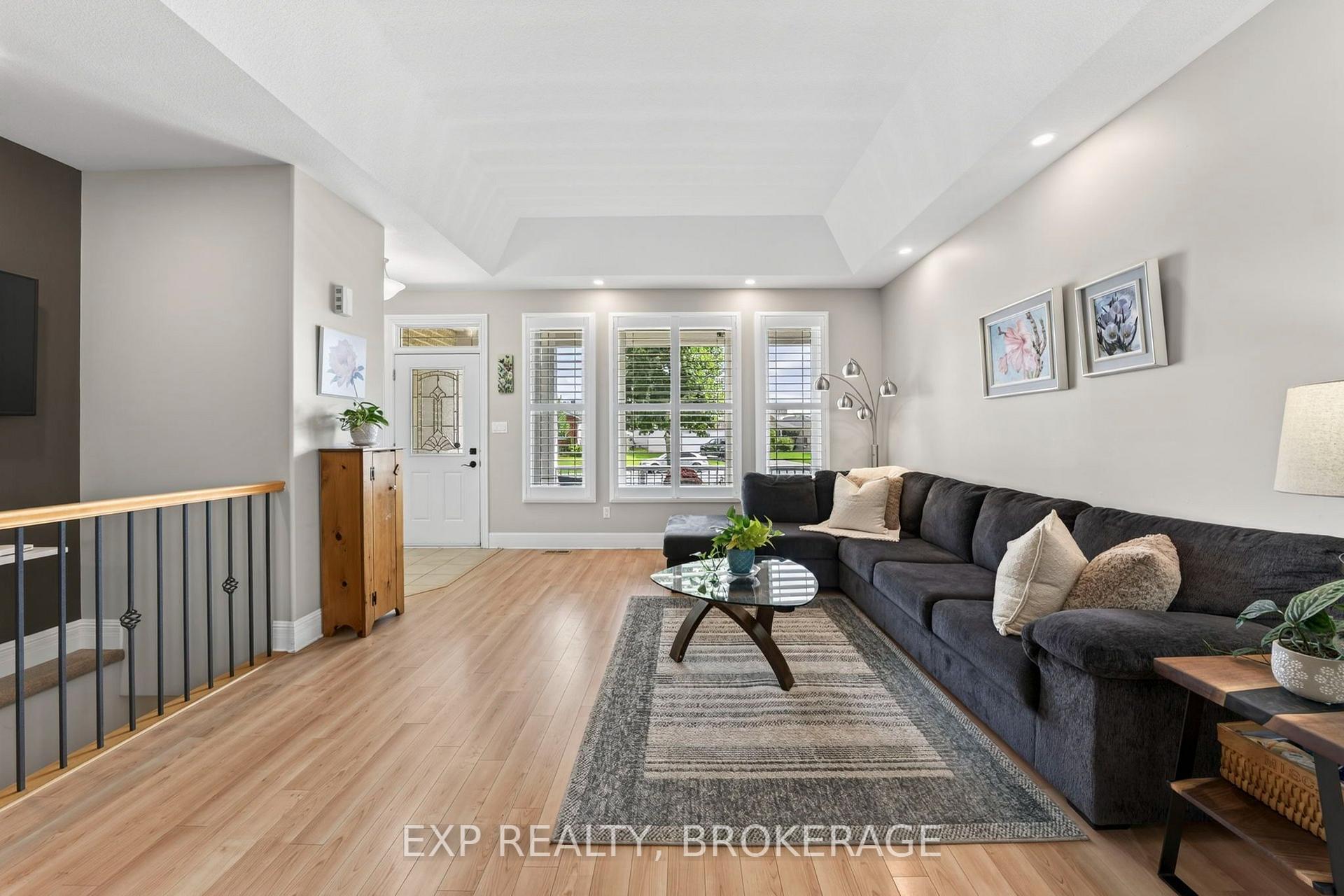Photo 9 of 411 Abbot Street, Kingston, City Northwest — HOMEH