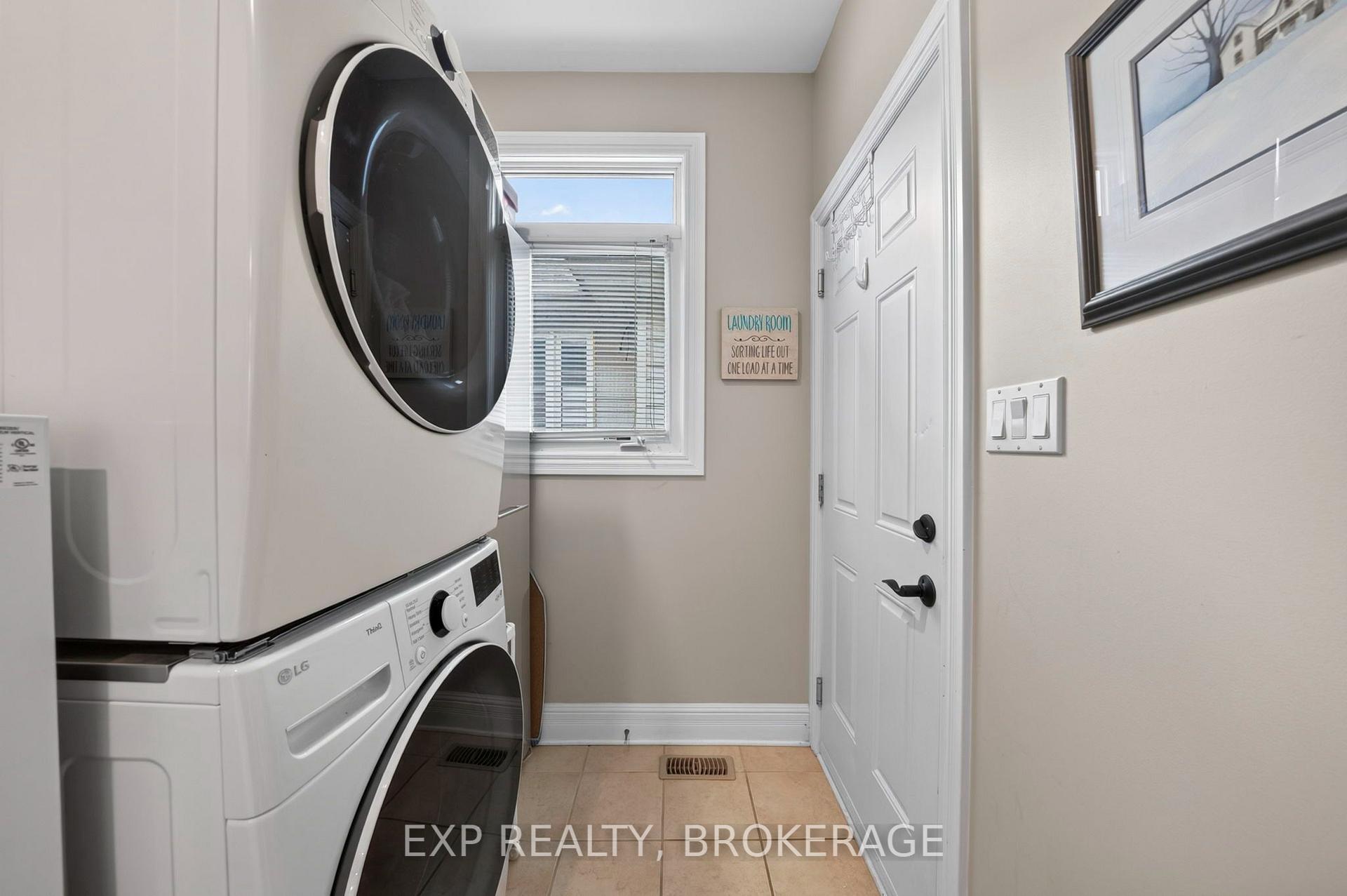 Photo 12 of 411 Abbot Street, Kingston, City Northwest — HOMEH
