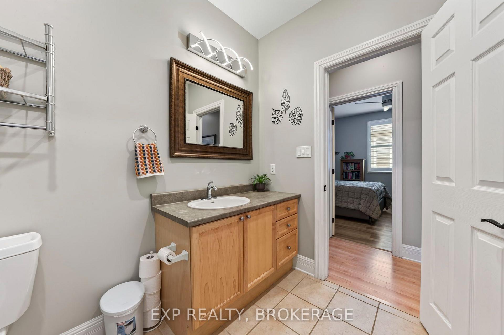 Photo 14 of 411 Abbot Street, Kingston, City Northwest — HOMEH