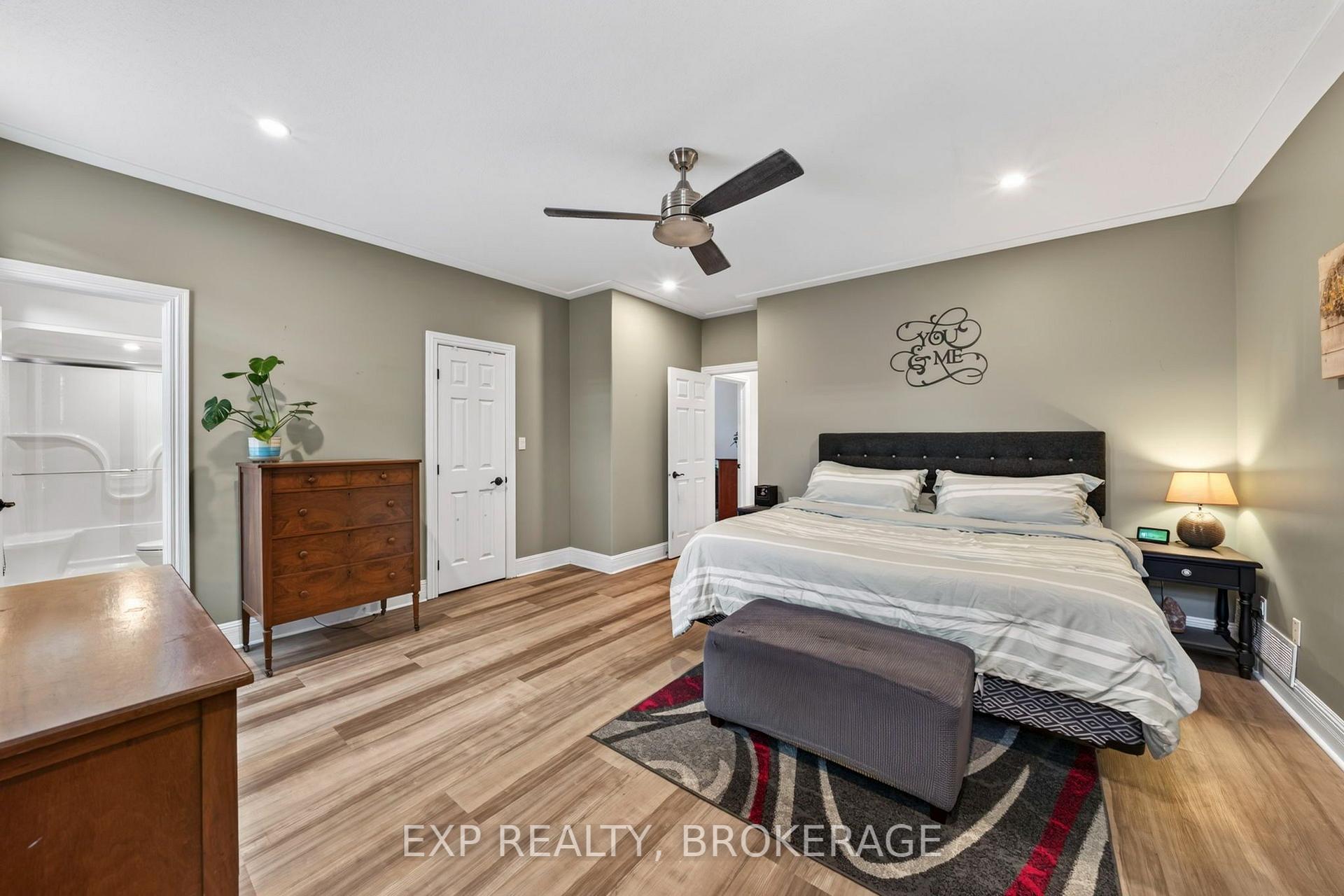 Photo 19 of 411 Abbot Street, Kingston, City Northwest — HOMEH