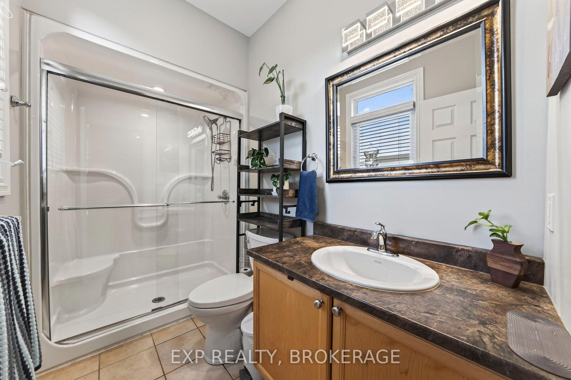 Photo 20 of 411 Abbot Street, Kingston, City Northwest — HOMEH