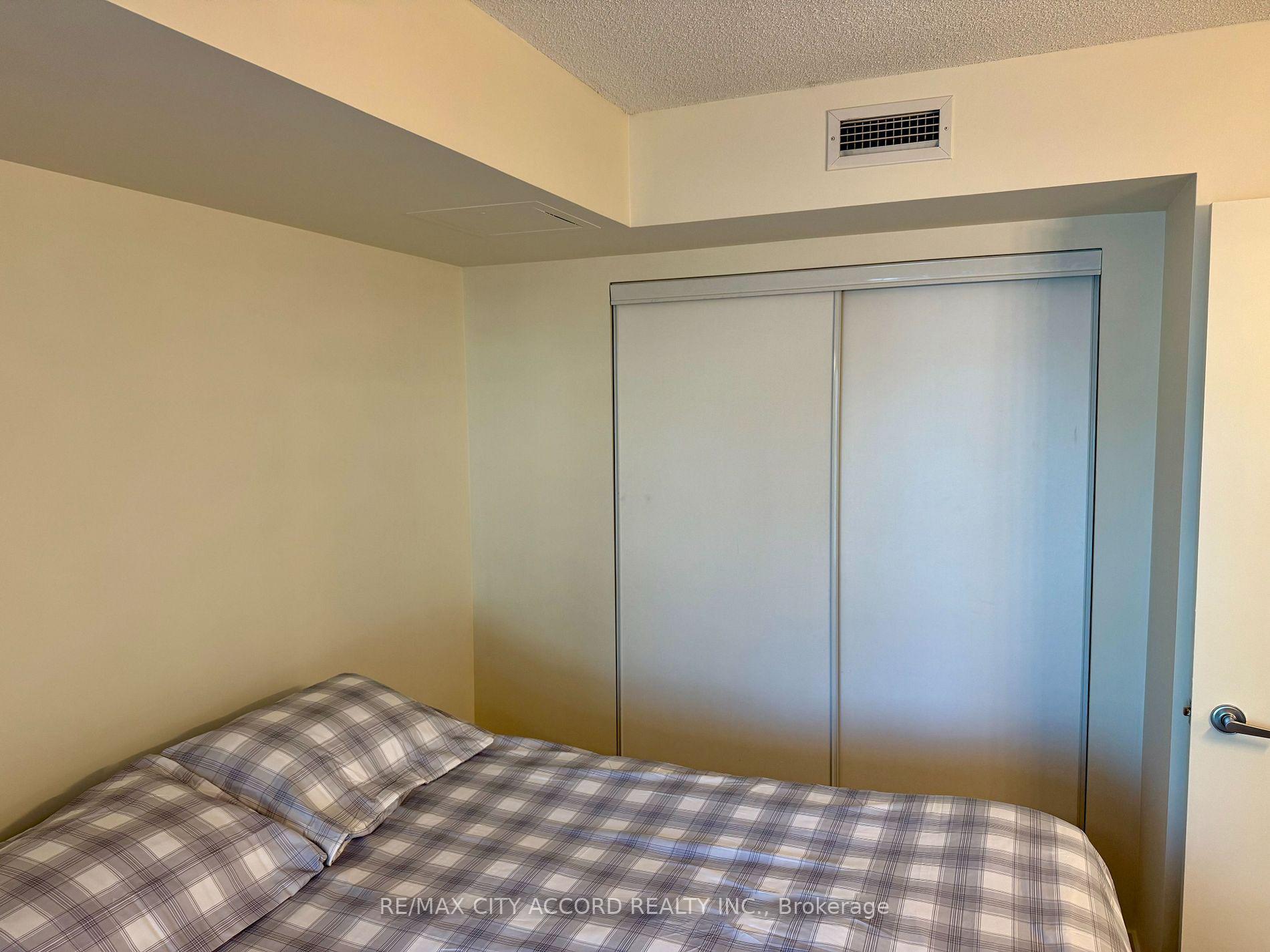 Photo 7 of Unit 2102, 361 Front Street W, Toronto, Waterfront Communities — HOMEH