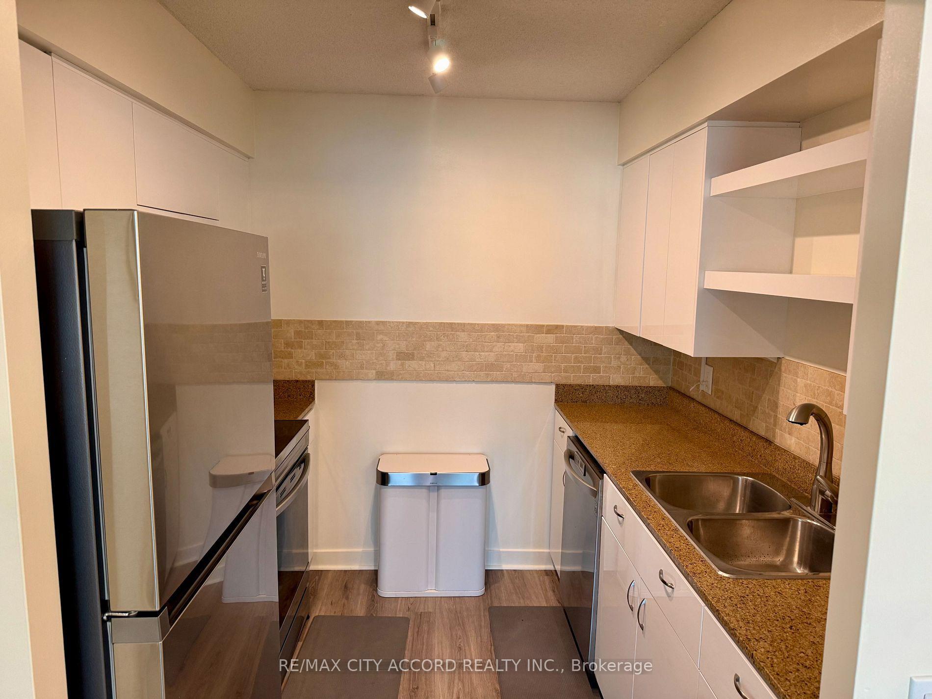 Photo 11 of Unit 2102, 361 Front Street W, Toronto, Waterfront Communities — HOMEH