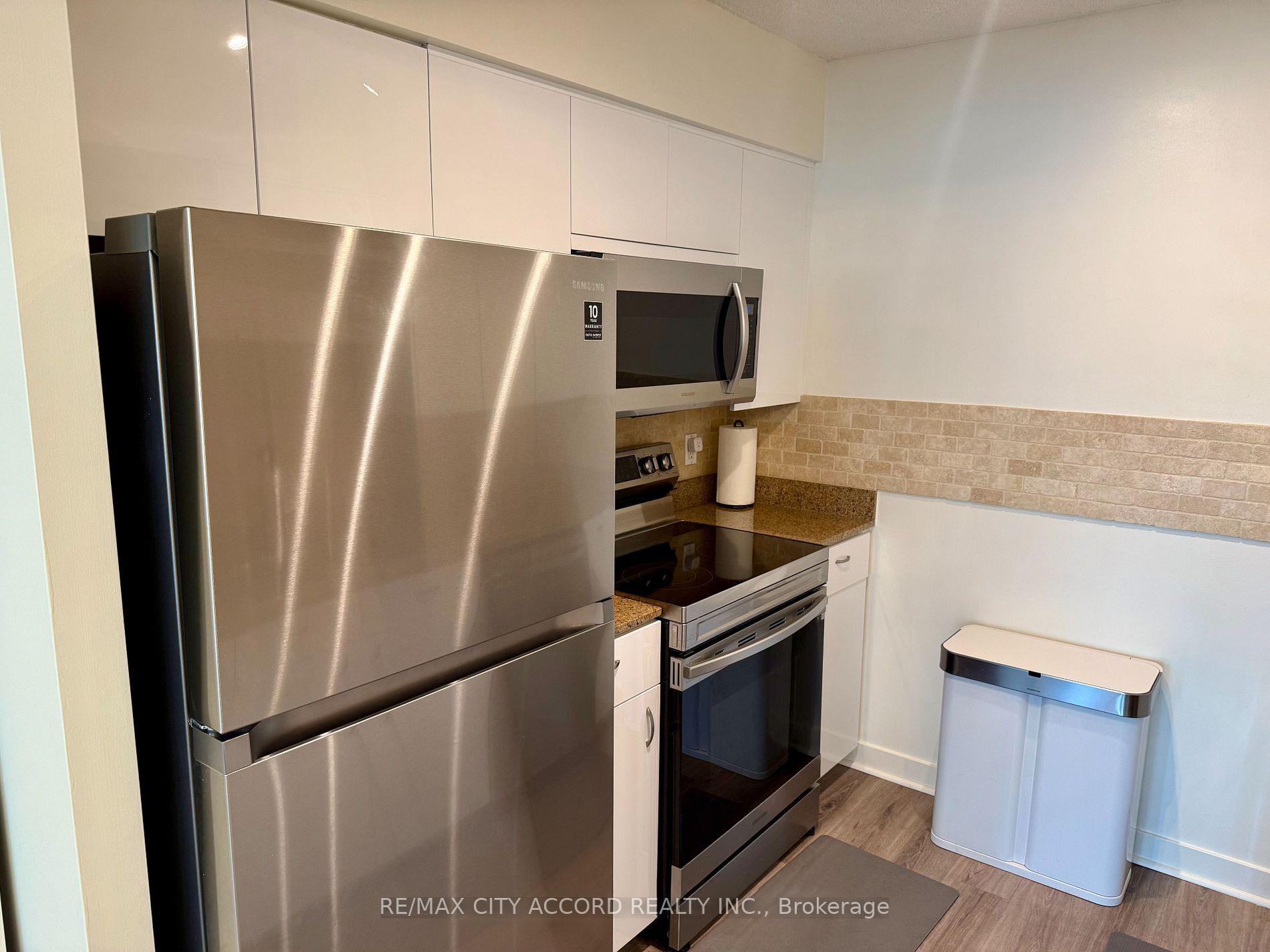 Photo 13 of Unit 2102, 361 Front Street W, Toronto, Waterfront Communities — HOMEH