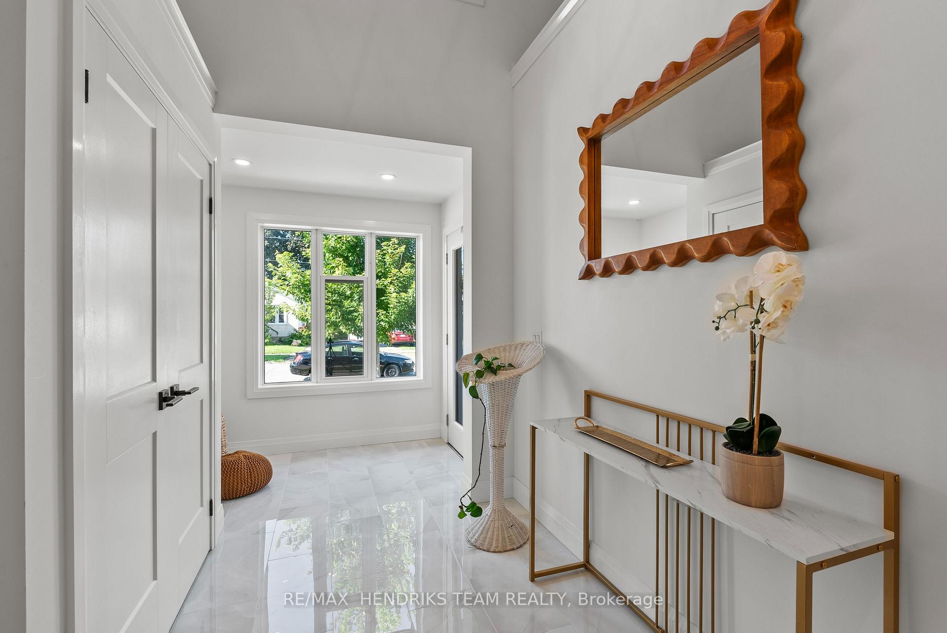 Photo 7 of 24 Prospect Avenue, St. Catharines, Facer — HOMEH