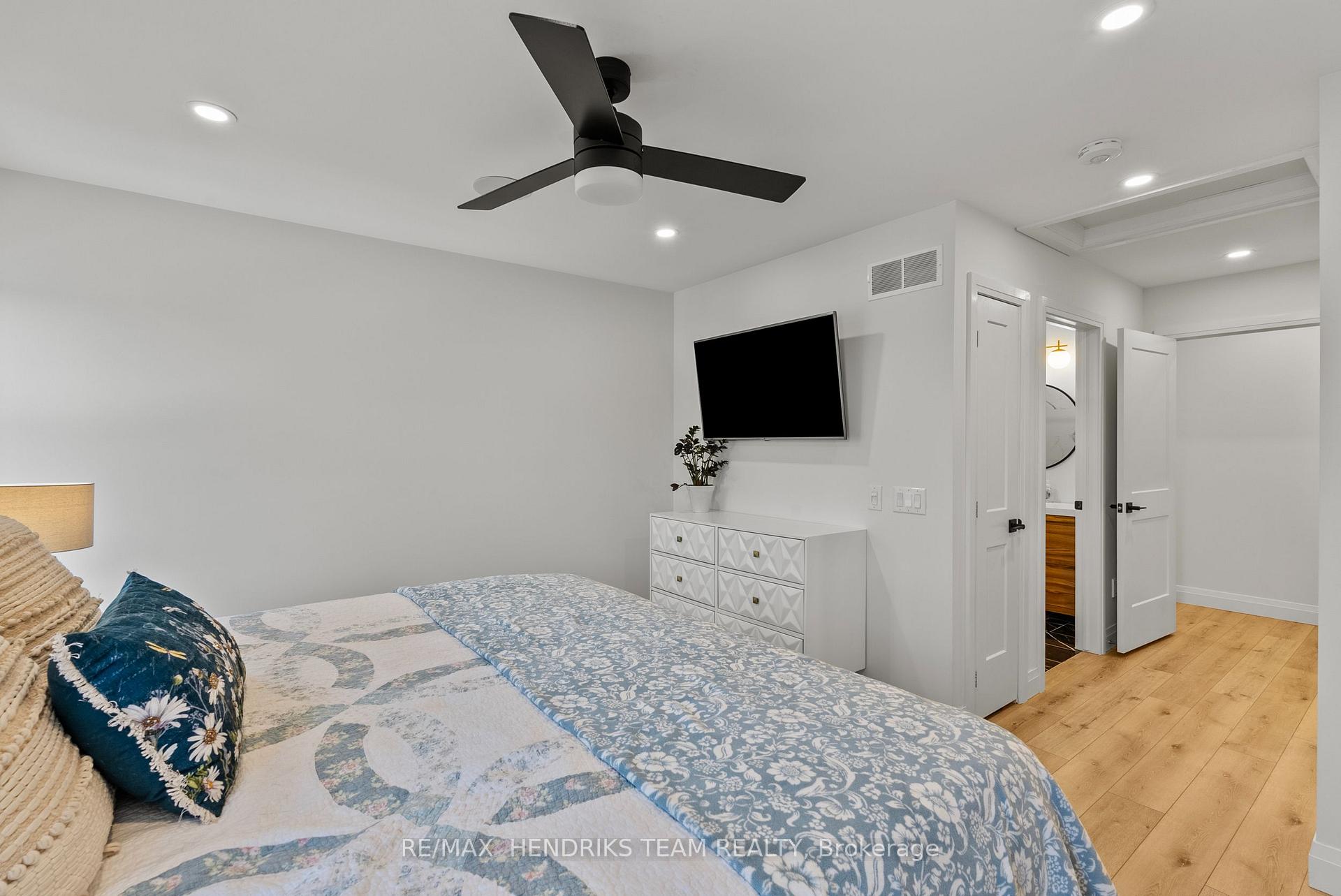 Photo 19 of 24 Prospect Avenue, St. Catharines, Facer — HOMEH