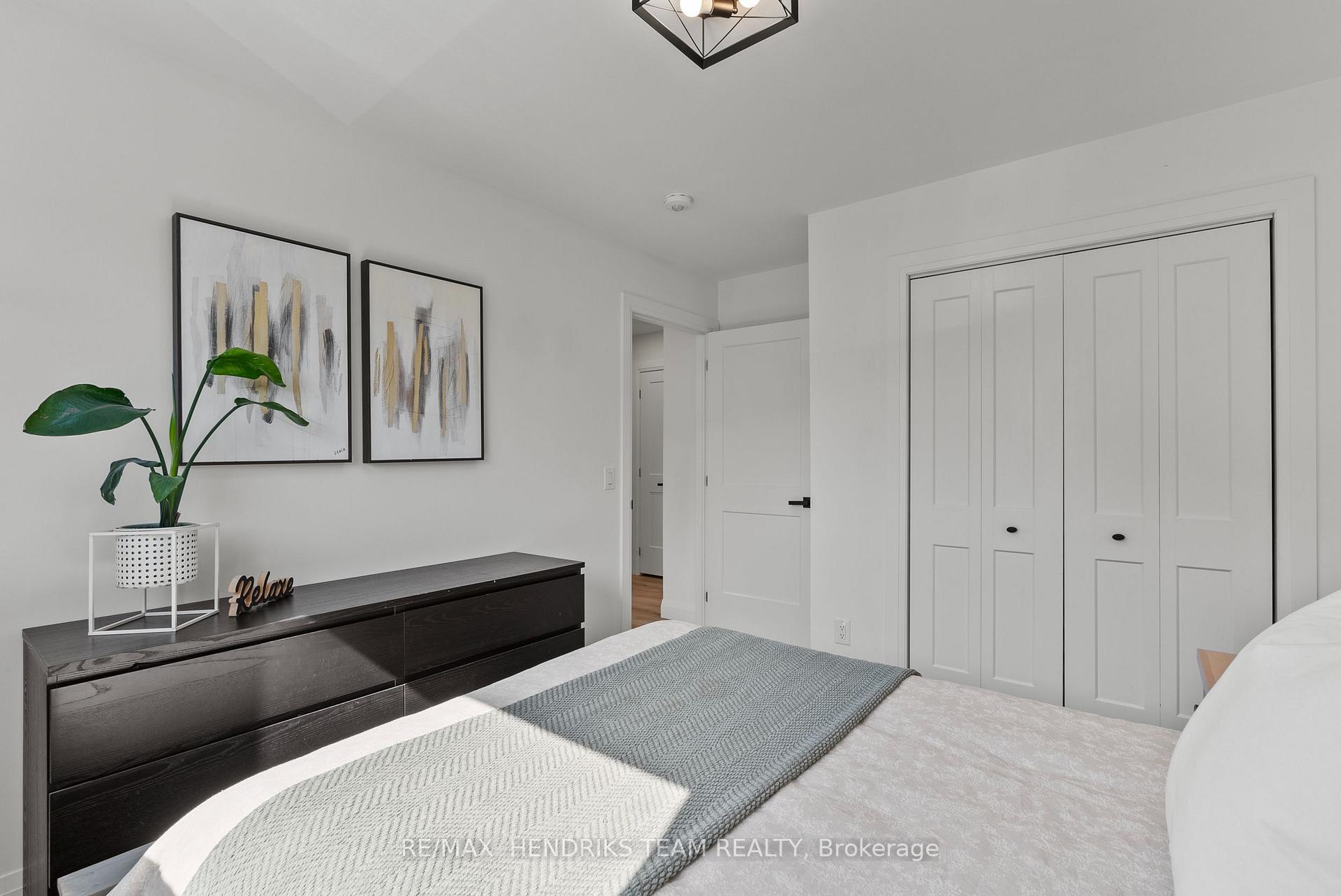 Photo 22 of 24 Prospect Avenue, St. Catharines, Facer — HOMEH