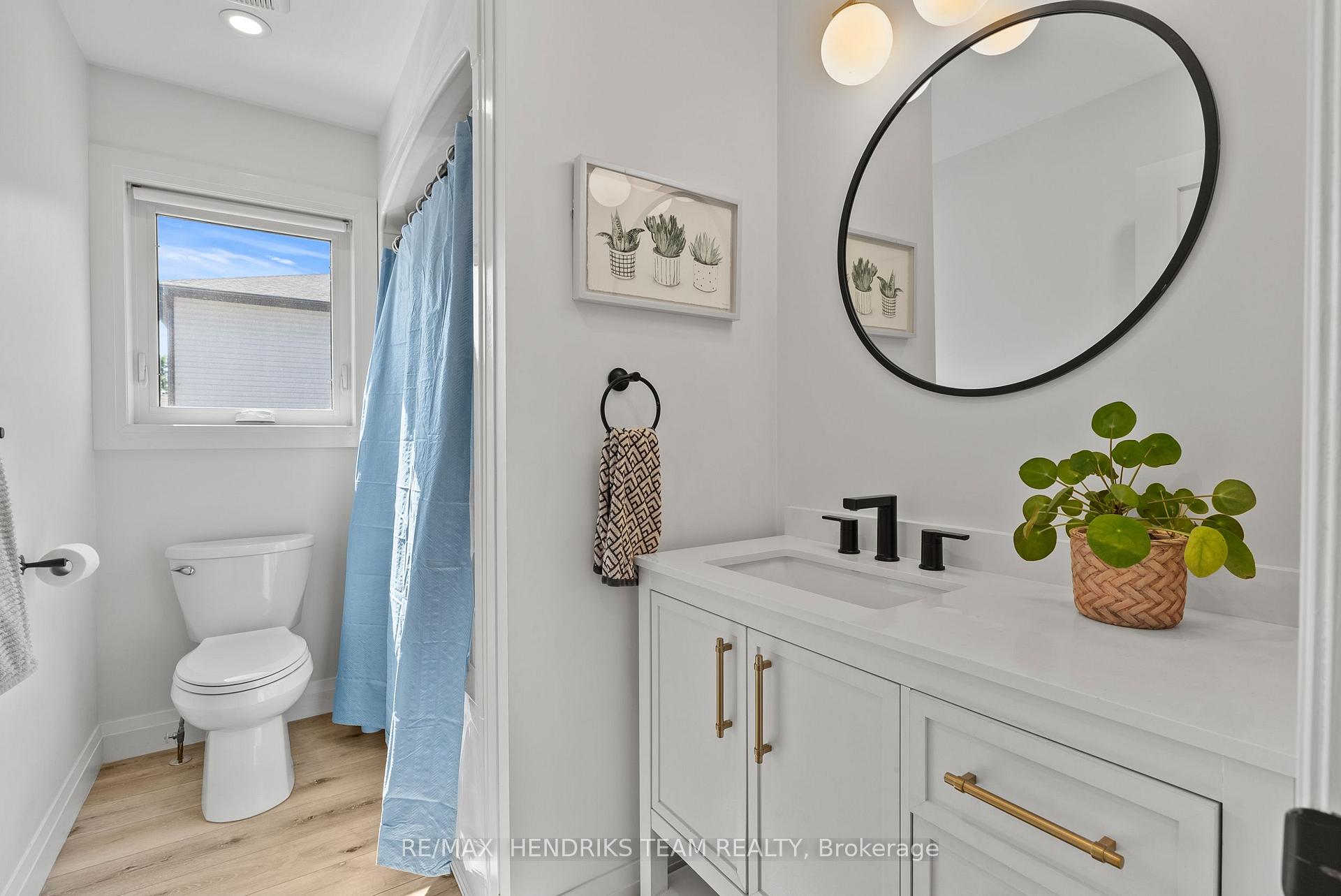 Photo 25 of 24 Prospect Avenue, St. Catharines, Facer — HOMEH