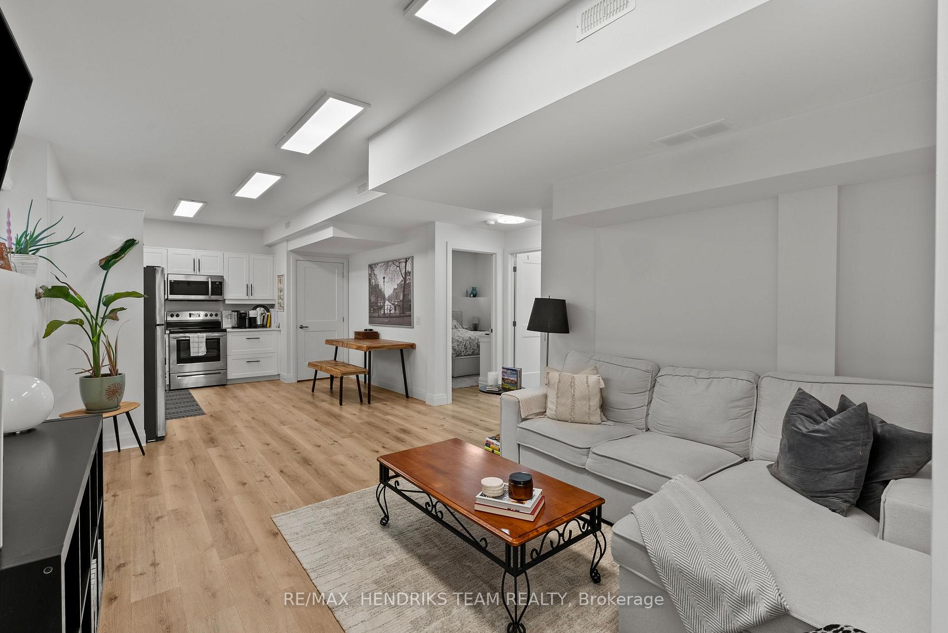 Photo 30 of 24 Prospect Avenue, St. Catharines, Facer — HOMEH