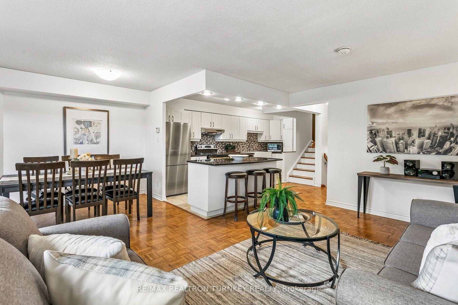 Photo 8 of Unit A12, 296 Mill Road, Etobicoke, Markland Wood — HOMEH