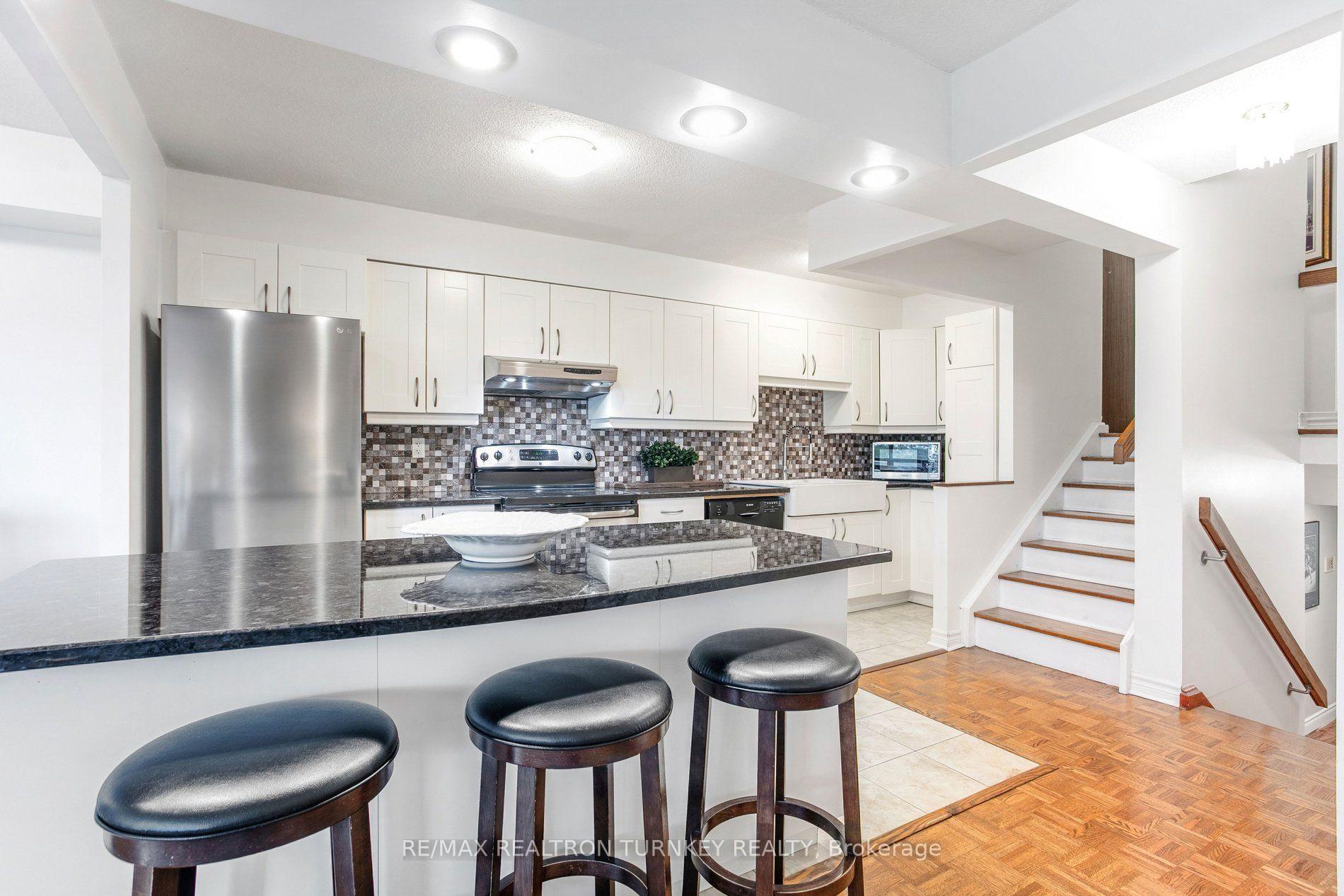 Photo 9 of Unit A12, 296 Mill Road, Etobicoke, Markland Wood — HOMEH
