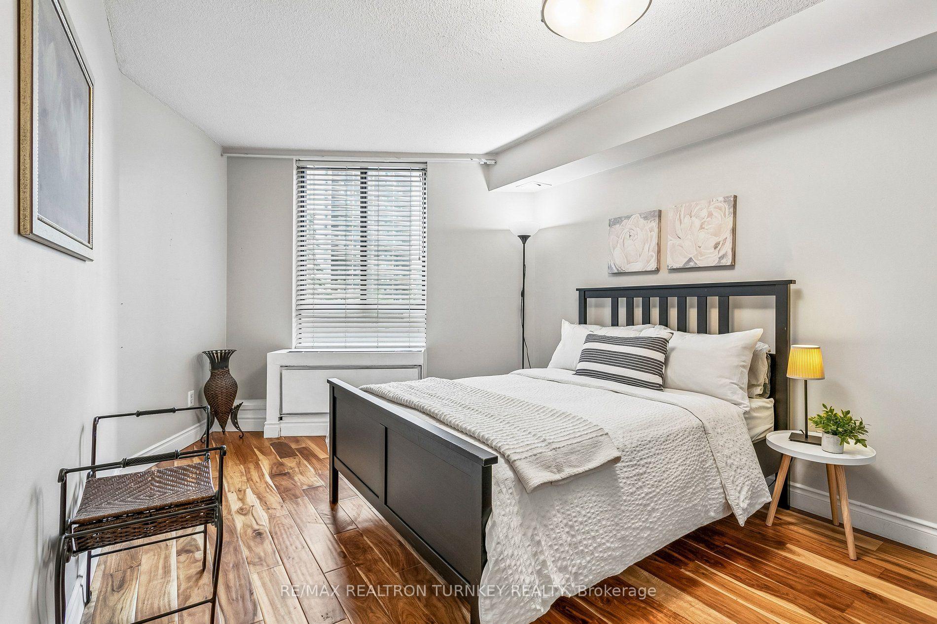 Photo 15 of Unit A12, 296 Mill Road, Etobicoke, Markland Wood — HOMEH