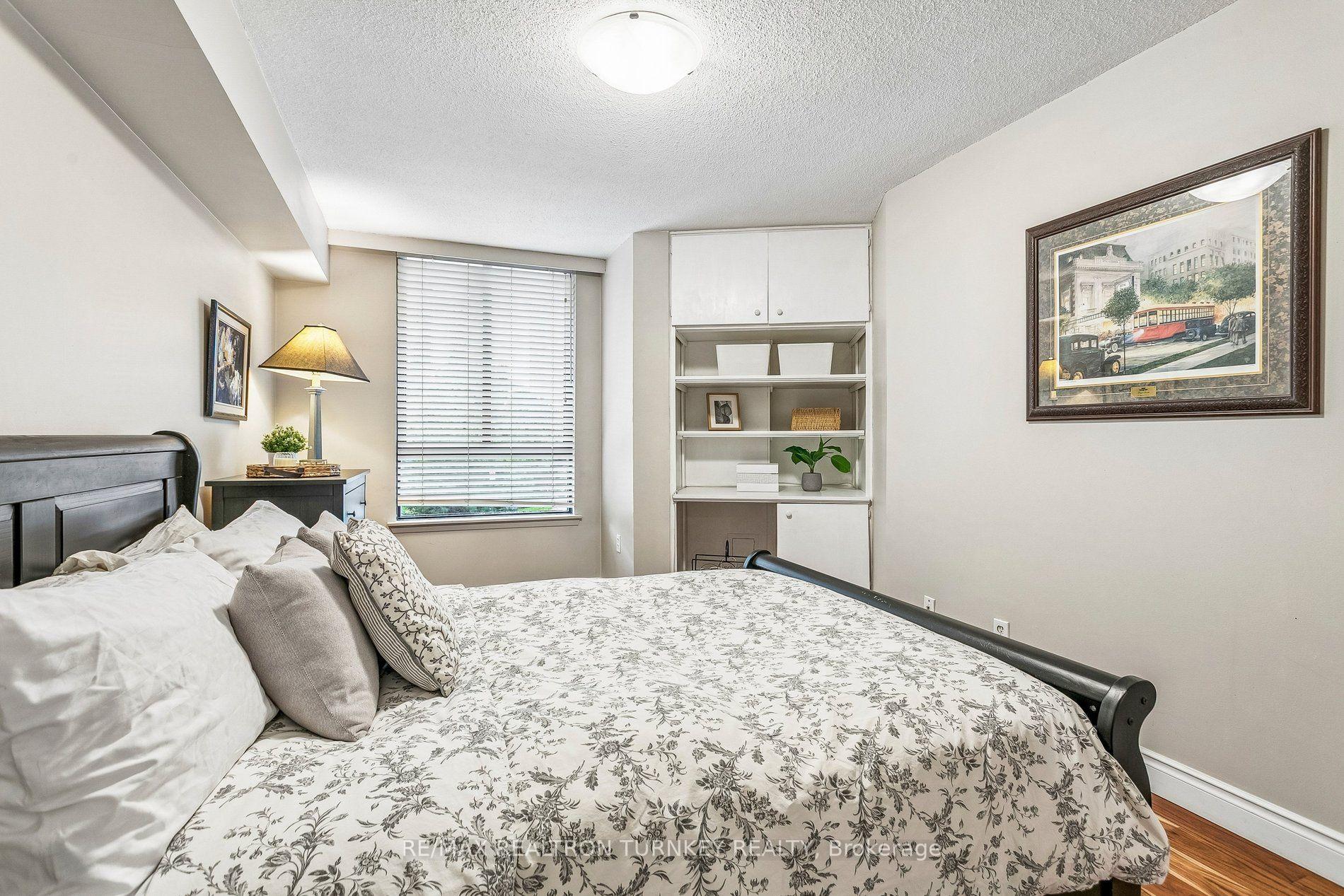 Photo 20 of Unit A12, 296 Mill Road, Etobicoke, Markland Wood — HOMEH