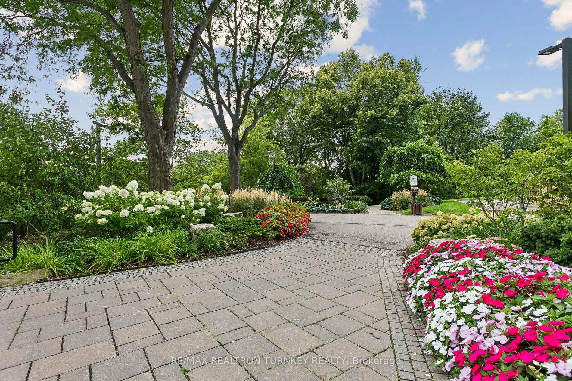 Photo 28 of Unit A12, 296 Mill Road, Etobicoke, Markland Wood — HOMEH