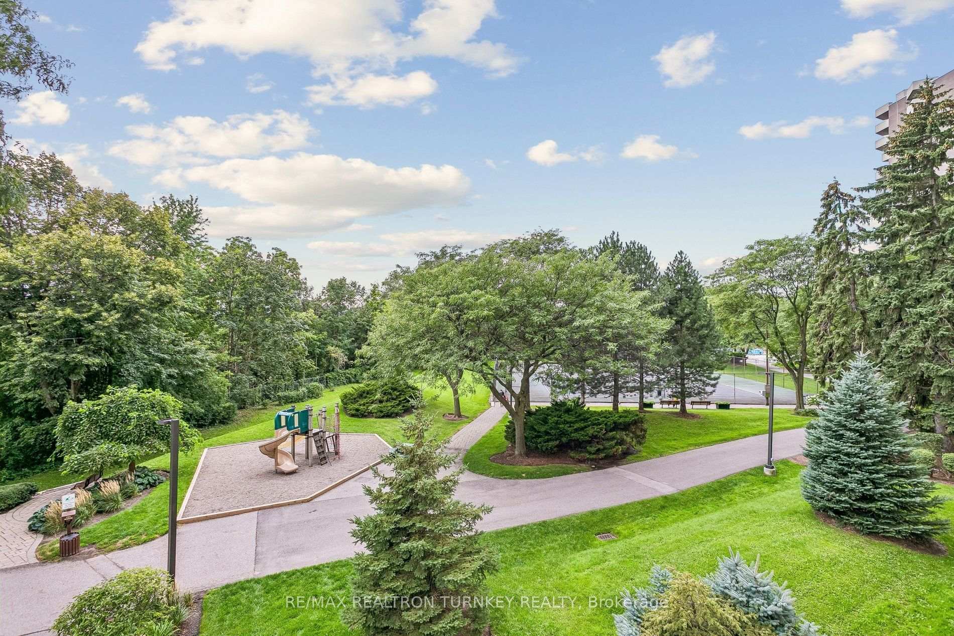 Photo 29 of Unit A12, 296 Mill Road, Etobicoke, Markland Wood — HOMEH