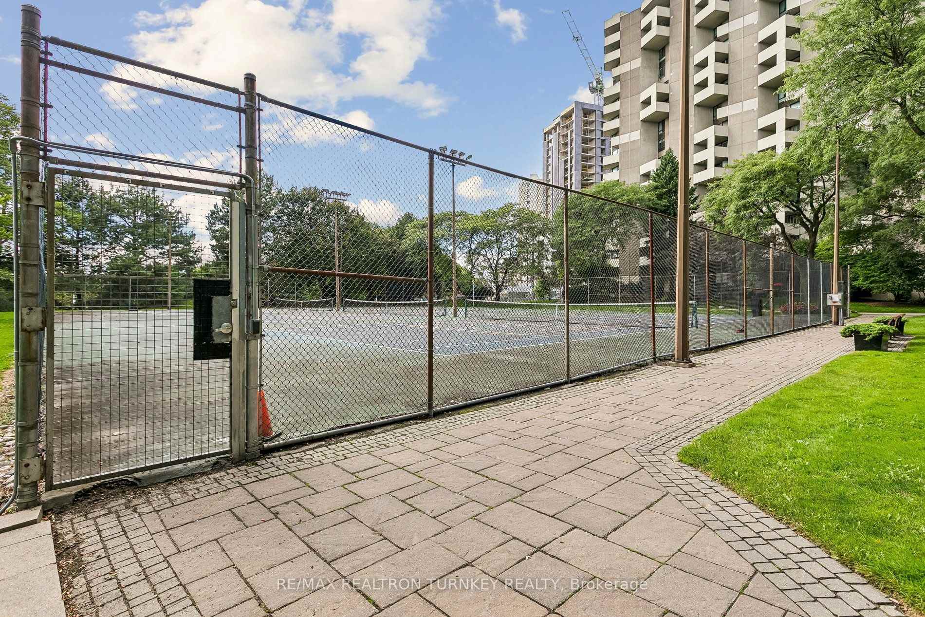 Photo 41 of Unit A12, 296 Mill Road, Etobicoke, Markland Wood — HOMEH